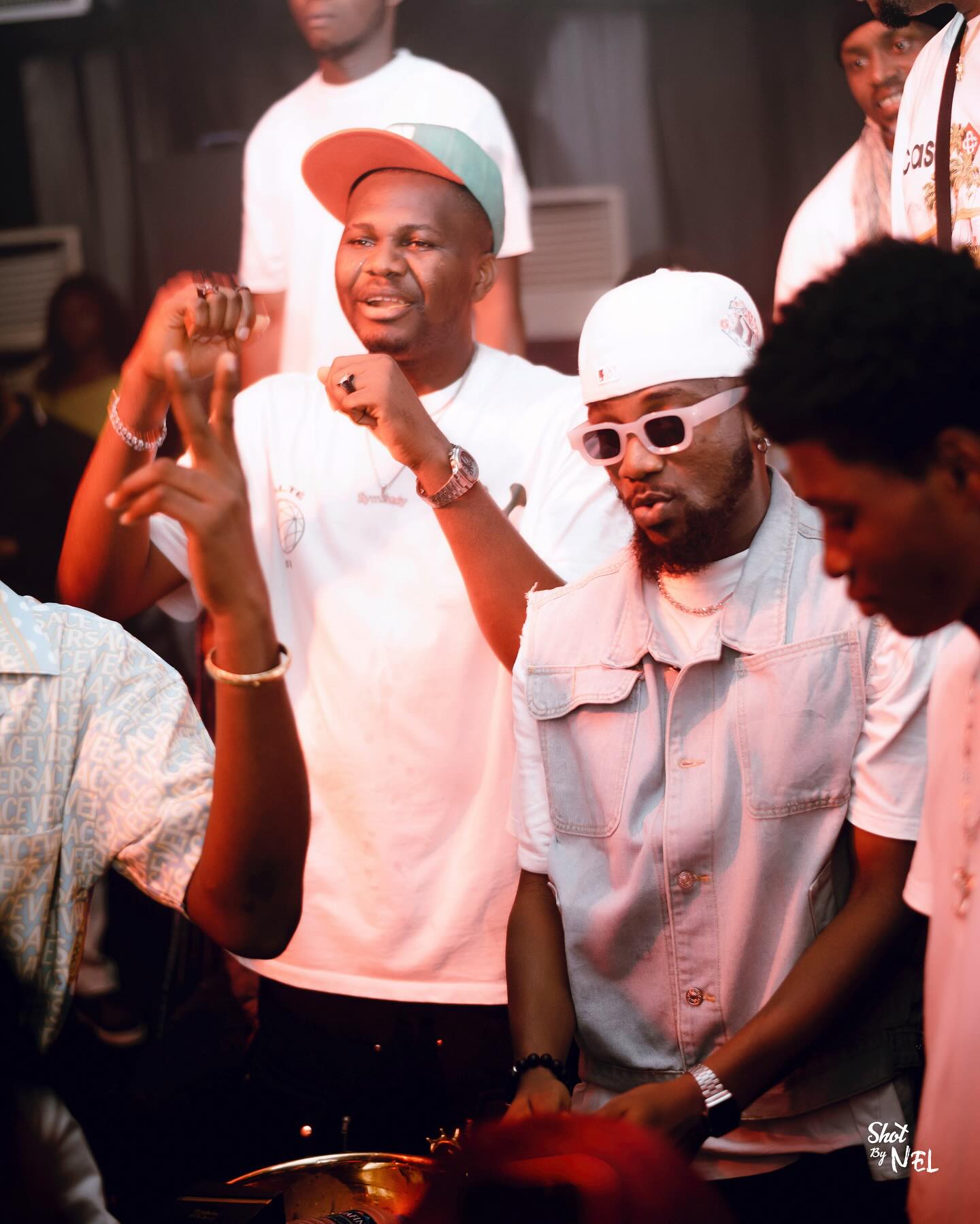 Sell kidney, play two sure odds, buy kidney back and still have millions ….. We meuve 🤝
📸 @chiadinelsonn @d.a.r.k.t.o.p.i.a @thedanielidoko