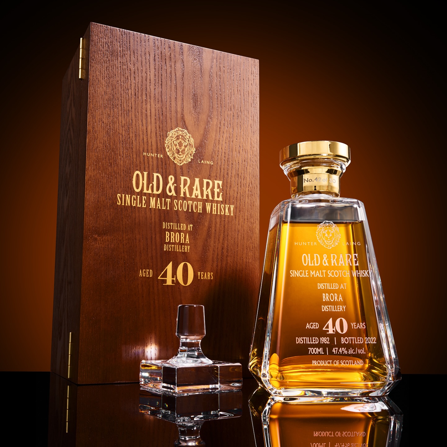 Making products pop 🥃
•
•
•
#productphotography #products #product photographer #style #whisky #sony #sonyalpha #chester #photogarphychester #photographer #instadaily