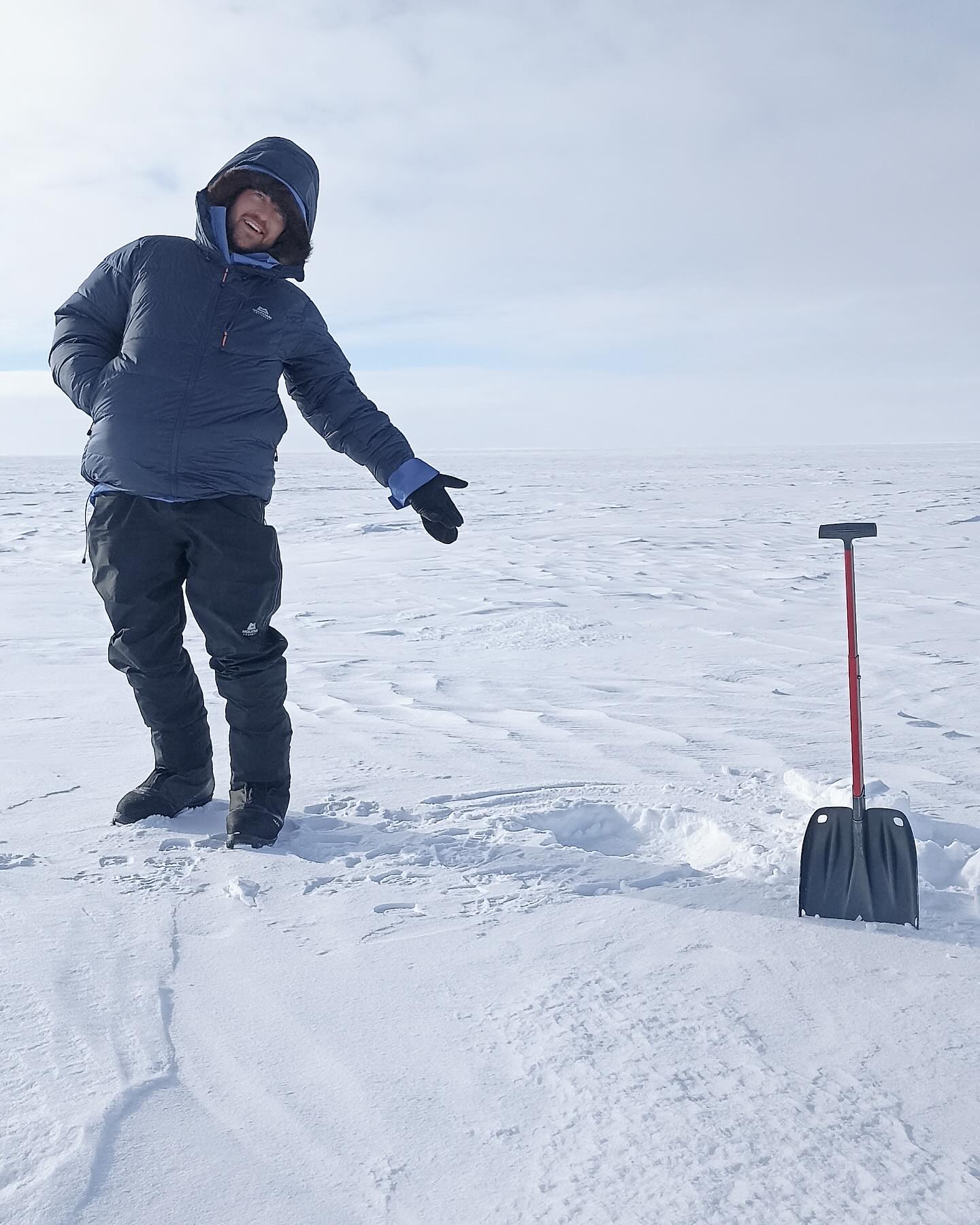 Week two in Greenland 🤩
By week two we had climbed onto the ice cap which covers the bulk of Greenland.
No land, no animals, no vegetation, just ice and snow. ❄️
Life was now 24 hour daylight, with temperatures hovering between -7c and -35c and an almost constant wind in your face as we hauled our way to the summit of the ice cap at around 2500 metres above sea level.
This would be our view for the next 300 odd miles and it was epic. I’ve never experienced such vastness and I often felt like I was skiing through some sort of post apocalyptic Arctic desert.😝
Week two was a week of getting into the groove as a team too. We were starting to consistently bust out 14 miles every day, becoming fitter and more efficient during breaks and when setting up and pulling down camp. ⛺️
However, seeing my team mate suddenly collapse onto his pulk earlier that week was not part of the groove.
In what was an incredibly tense and uncertain few hours, we managed to revive him, get him warm and sleeping. If there hadn’t have been two cool-headed, medically trained guys in our team I’m not sure what would have happened. We managed to focus and keep calm as a team but it was an intensely worrying situation and reminded me of how instantly dangerous our expedition could be. There are no easy rescue or medical options out there, you’re on your own.
All was much better after a solid half days rest and we continued cracking on towards the east coast the following morning as usual. The relief was palpable. 😮💨
In the pics you can see camp life including me showing off the luxurious toilet facilities, my frozen face after a long day, Taylor cooking his amazing cheese toasties for us all 🤤, my attempt at a snow cone protein shake and Dirk getting some well deserved rays after a stressful day.☀️😎
#greenlandpioneer #greenlandcrossing #camplife #expedition #adv #snowcamping #snow #fsgs #kidneytransplantrecipient #kidneywarrior