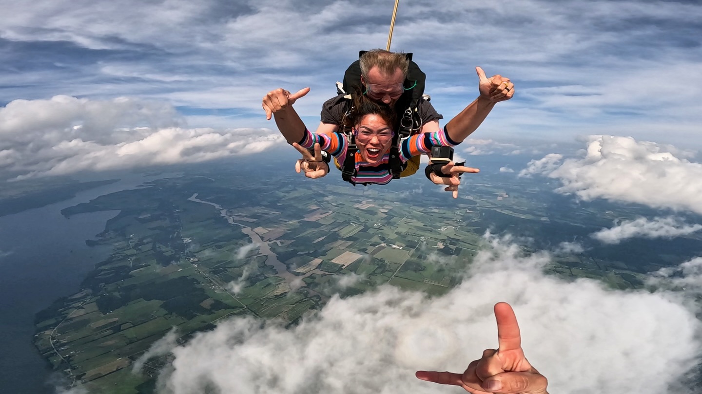 We had the most epic weekend of the season! The weather has finally turned, and we have amazing weather in the forecast. Nothing beats beautiful Vermont summers. #jumpvsa
.
.
.
#skydiving
#newengland
#vermont
#lakechamplain
#tandemskydive