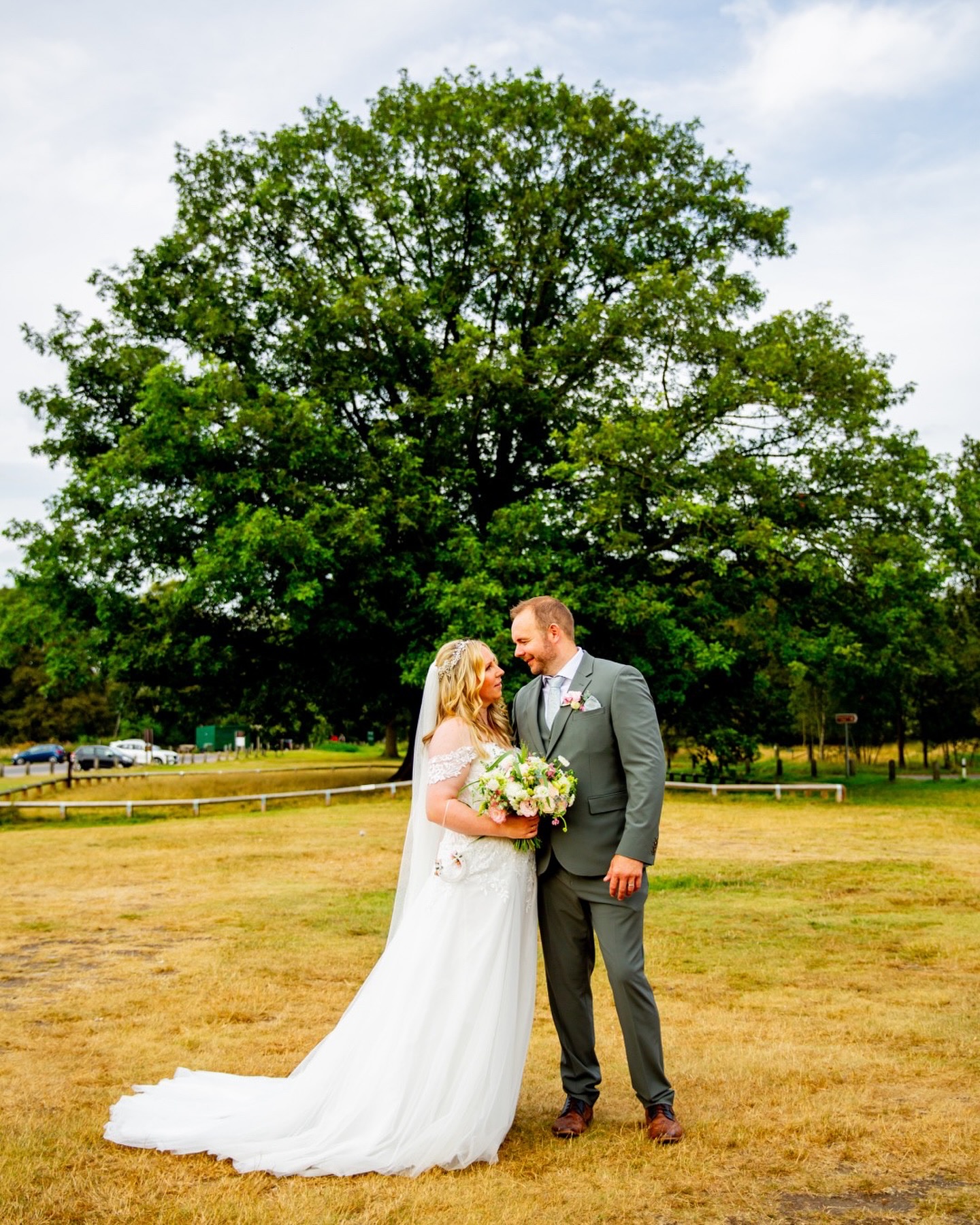 They FINALLY DID IT! 🤩 M & L finally got married, after I’d been in touch with them since January 2022! CONGRATS YOU GUYS! 💜🫶
M & L were actually one of the first couple’s I booked and I am SO grateful to them for putting their faith in me at the time, (considering I had only shot a few weddings).
(It took me by surprise how FAST these past 2/3 years has gone…LIKE JANUARY 2022, sorry what? 😱😅)
Congrats again to you both!! Your wedding was GORGEOUS! 🤩💫
.
.
Venue: @kingsoakeppingforest
.
.
#colourfulweddingphotographer #brightweddingphotography #candidweddingphotography #naturalweddingphotographer #ukweddingphotographer #eppingweddingphotographer #brideandgroomphotos