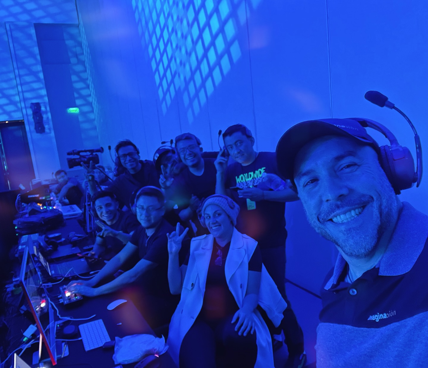 Nos encanta jugar con la IMAGINACIÓN.