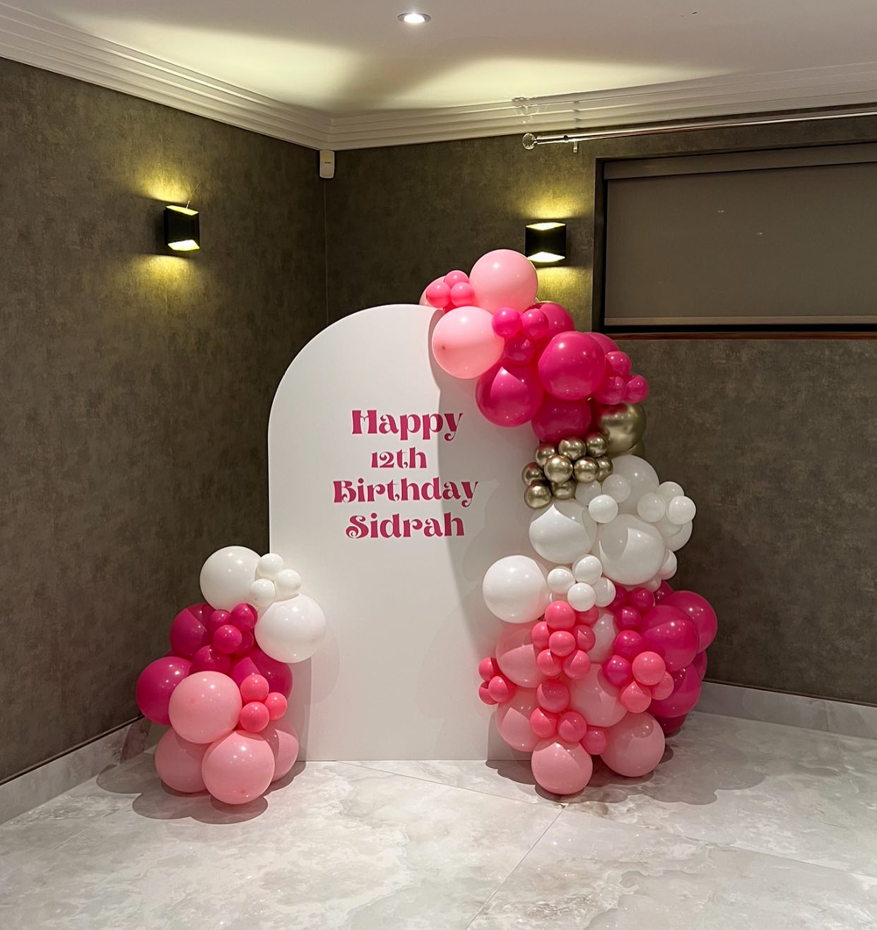 Pretty pinks 💗DM us to book in your special event 🥳
.
.
.
.
.
happybirthday#bubbleballoons#balloons#babyshower#baby#birth#celebration#gift#party#celebrationgift#baby#ballooninabox#present#lockdownpresent#ballooninabox#birthdaypresent#ordernow#happybirthday#celebrate#giantbubbleballoons#buckinghamshire#london#buckinghamshireballoons