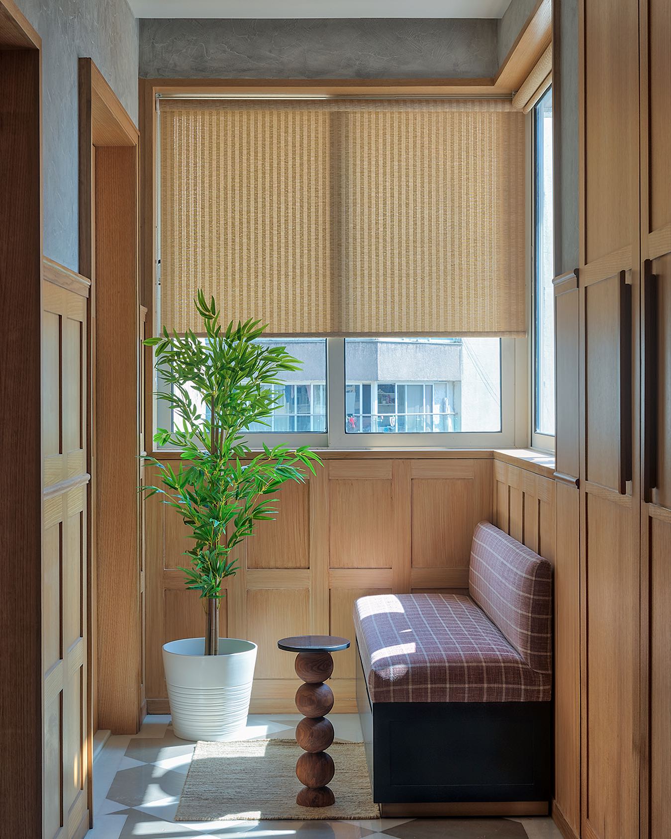 ✨✨ Stay tuned as we unveil the exquisite Casa Grace Home, starting with this stunning lift lobby.
Crafted with precision, our oak millwork paneling creates a warm and welcoming atmosphere, setting the stage for the opulence that awaits.
Stay tuned for more sneak peeks into more details of how we design...
Interior Design & Styling : @casa_novo
Photography: @pulkitsehgal7
#interiordesign #instagood #design #luxurylifestyle