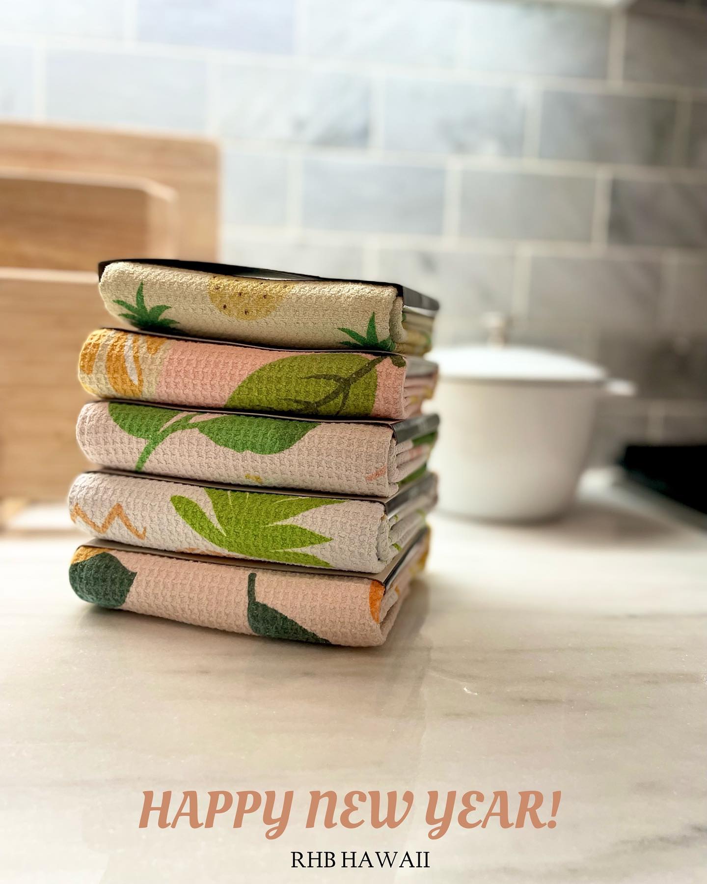 Wishing you a prosperous New Year filled with joy! Thank you for your continued support. #rhbhawaii #teatowels #sustainableliving #kitchenaesthetic #happy2024 #happynewyear
