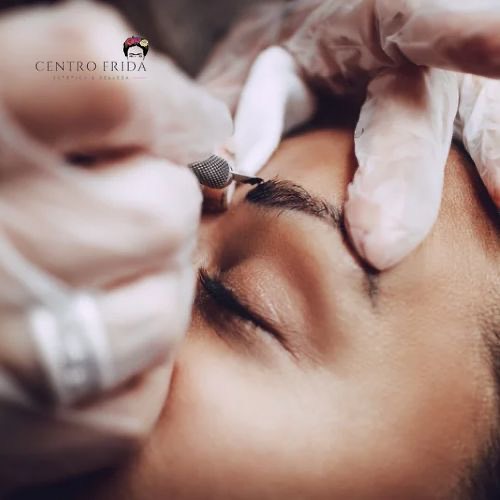 El microblading permite tanto dar forma como rellenar la ceja en aquellos puntos en los que sea necesario. Si quieres unas cejas espectaculares, prueba nuestro microblading 😊
Centro Frida 🌸🌺🌼
Estética & Belleza
Whatsaap 📲624252194
••••••••••••••••••••••••
#plasmapenmadrid #dermapenmadrid #esteticamadrid #microblading #microbladingmadrid