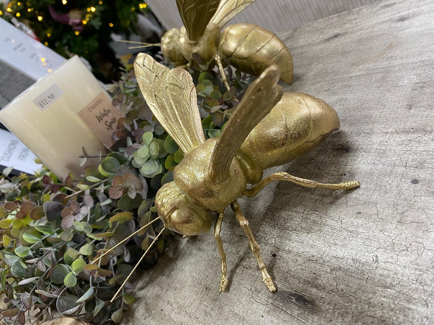Golden Bee 🐝
£20
Message to order
#manchesterbee #goldaccessory #interior #interiordesign #homedecor #homedecoration #shoplocal #shopsmall