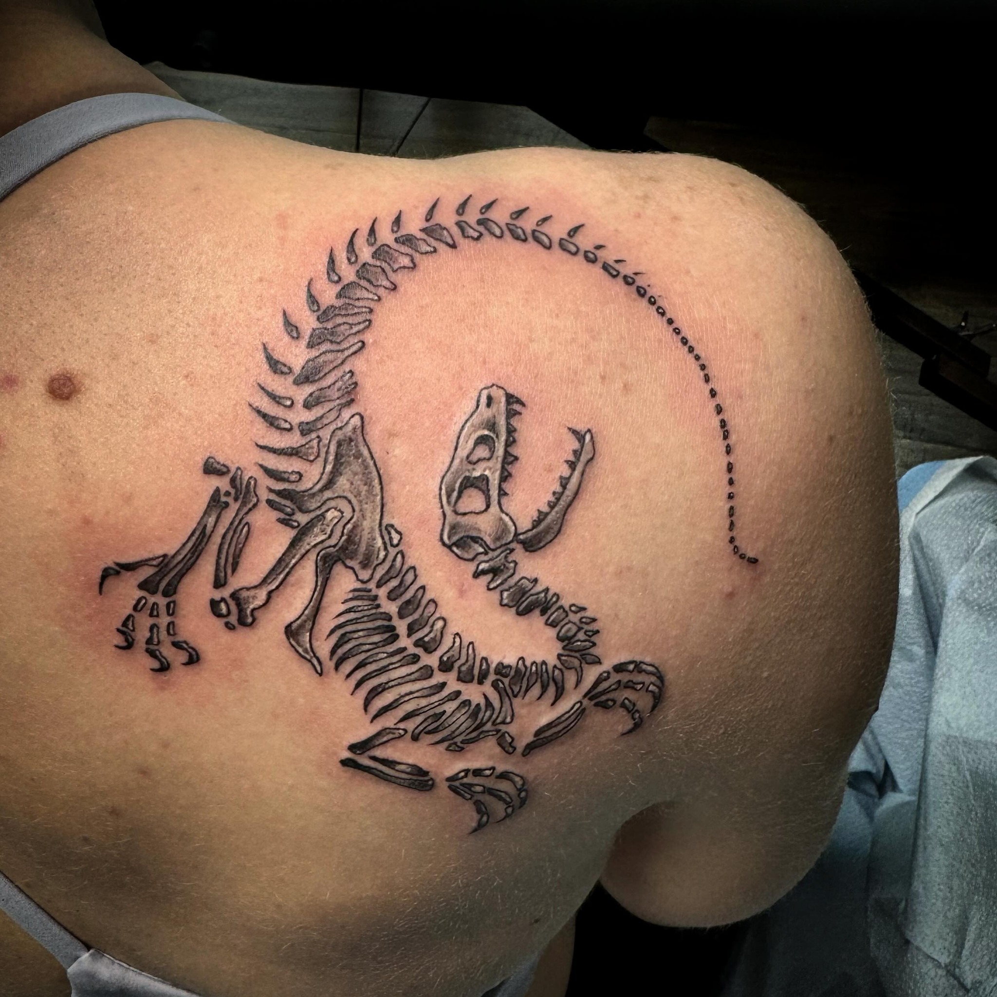 Little Dino @phillygoat_
#fkirons #tattooartist #tattoodenver #coloradoartist #denver #denverartists #womentattooers