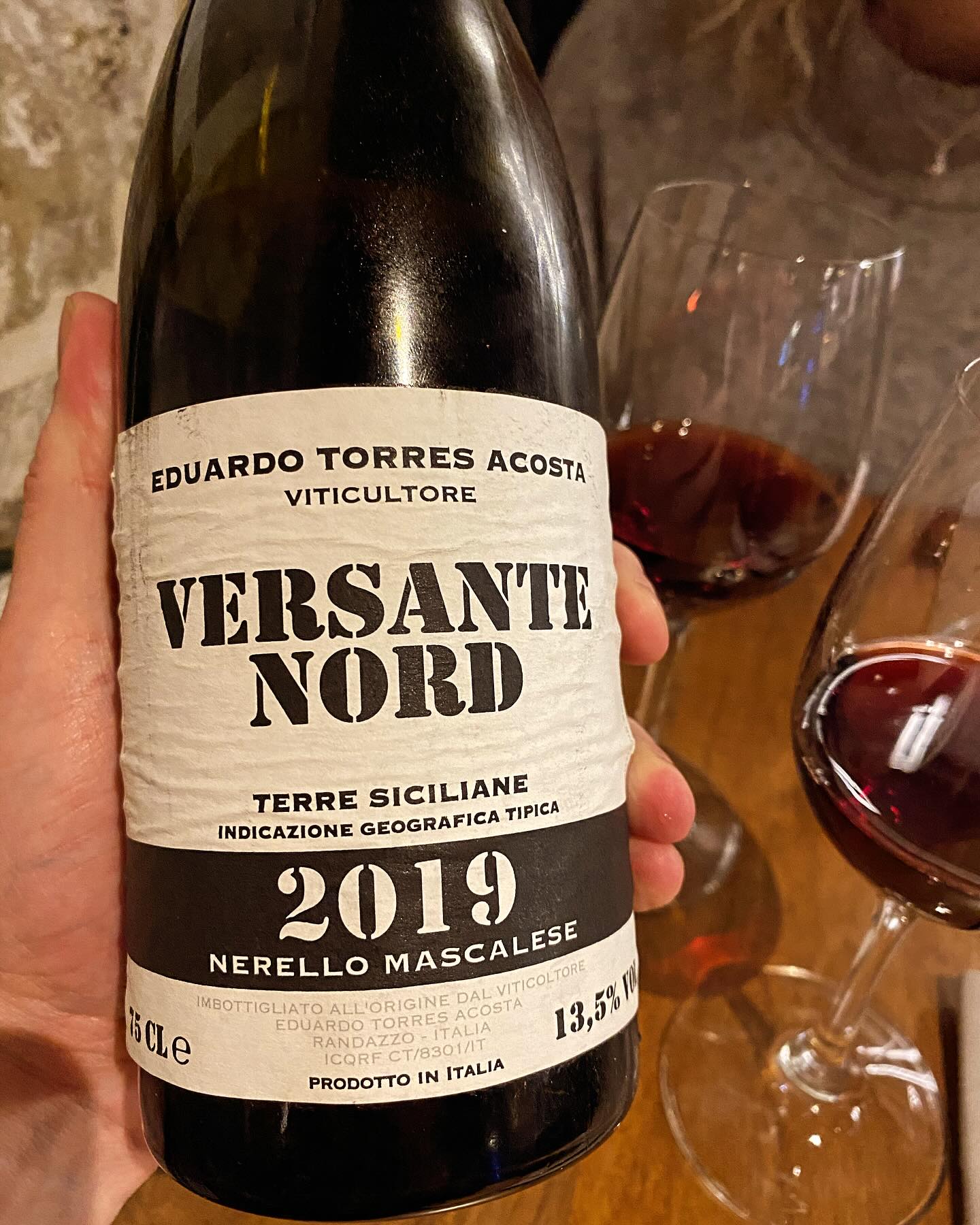 A Sicilian made by a Tinerfeño in Paris at Christmas 🇮🇹 🇪🇸 🇫🇷 🎄
@eduardotorresacosta
#nerellomascalese #terresiciliane