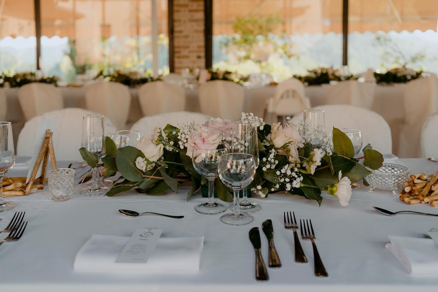 Tutte le grandi cose accadono intorno a un tavolo
•
Planning&design @federica_cosentino_wp
Ph. + Video @miriamcallegariweddings
Flowers + Graphic design @internos_floraldesign
Dj set + Light design @fabiettog_dj
Harp silvia_bonino_harp
Rental @venturinonoleggi
Venue @tenuta_al_monte
•
#venturinocigliano #allestimenti #eventi #wedding #matrimonio #allestimenticreativi #weddingplanner #events #allestimentipersonalizzati #piemonte #allestimentomatrimonio #allestimentipersonalizzati #like4like #eventiprivati #noleggioarredi #torinoeventi #vercellieventi #piemonte #eventiaziendali #arredipereventi #festeprivate #followme #instamood #instawedding #weddingplanner #photooftheday #picoftheday #instalike #instafollow