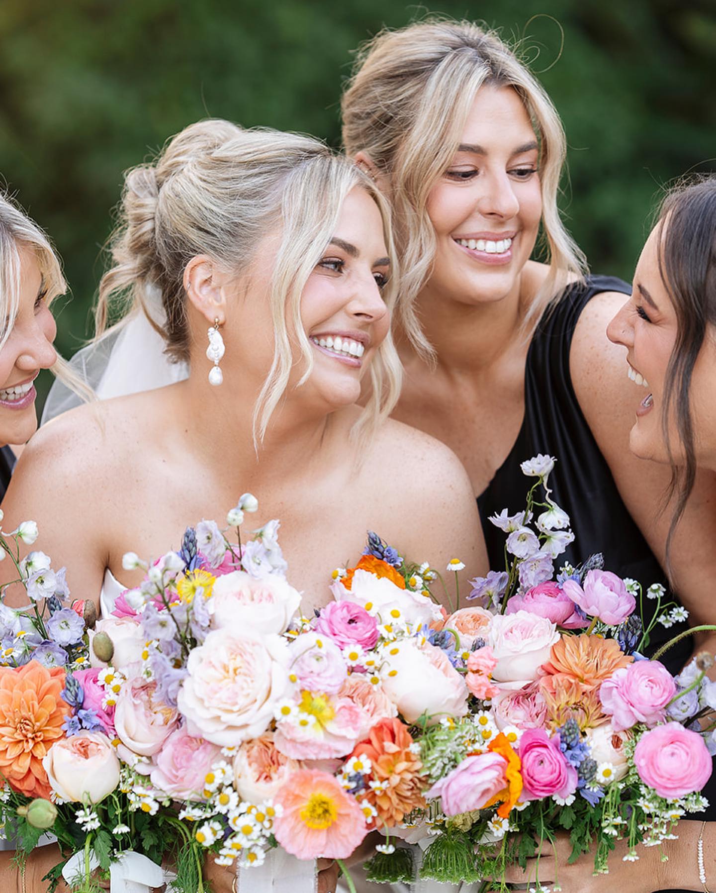 We love a good sneaky peak and these ones from our gorgeous Laura and Rowans magical day are just that!!! Capturing the magic perfectly @creative.wedding.co at the beautiful @braesideestategc #brisbanewedding #brisbaneweddings #brisbaneweddingplanner #brisbaneweddingplanning #brisbaneweddingplanners #brisbaneweddingflorist #brisbaneweddingflowers #brisbaneweddingstyling #brisbaneweddingstylist #brisbaneeventplanner #brisbaneeventstylist #eventstylistbrisbane #sydneywedding #sydneyweddings #sydneyweddingplanner #sydneyweddingplanning #sydneyweddingplanners #sydneyweddingflorist #sydneyweddingflowers #sydneyweddingstyling #sydneyweddingstylist #sydneyeventstylist #sydneyeventplanners #sydneyengaged #eventstylistsydney #loveislove