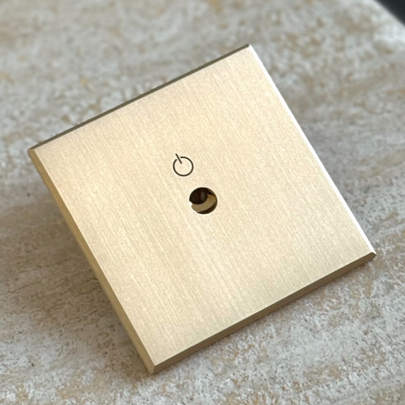 Retrouvez-nous au salon Maison&Objet dès demain !
Hall 7A - Stand A52.
A très vite ✨
#6ixtes #6ixtesinterrupteurs #interrupteur #ateliersdefrance #savoirfaire #artisanat #artisans #maisonetobjet #decorationinterieur #decoration #trinity #inox #interiordesign #interiordecor
#homedecor #design #knowhow #craftmanship
#homedesign #maisonetobjet2024