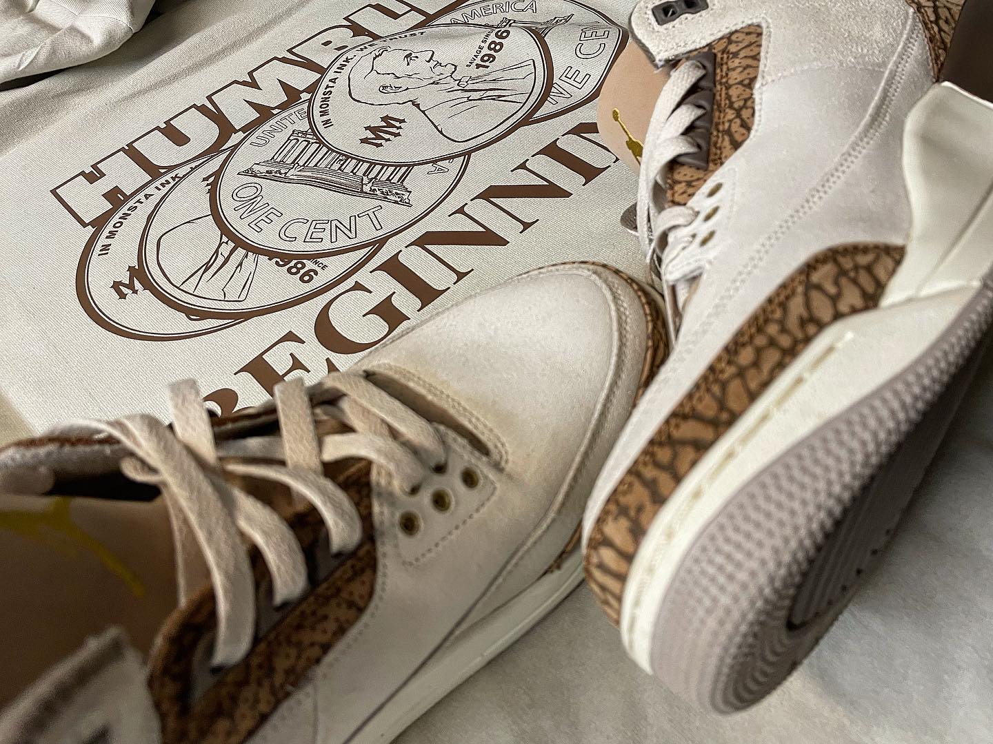 🆕 #HUMBLEbeginnings just dropped to match #Jordan3 #Retro #Palomino exclusively 🔛 www.monstaink.com #FallColors 🥥🍦🪵 ONLY 🖐🏾 PER SIZE “W3 NOT FOR EVERYBODY” 🤷🏾♂️ #CatchUpNoMustard W3 ARE #VoiceOfTheStreets 🚦IF YOU DON’T KNO YOU NOT IN EM‼️🚧#MMeverywhere now w3 #MMGlobal 📦🚛🗺️✈️📬 #1326 #MM