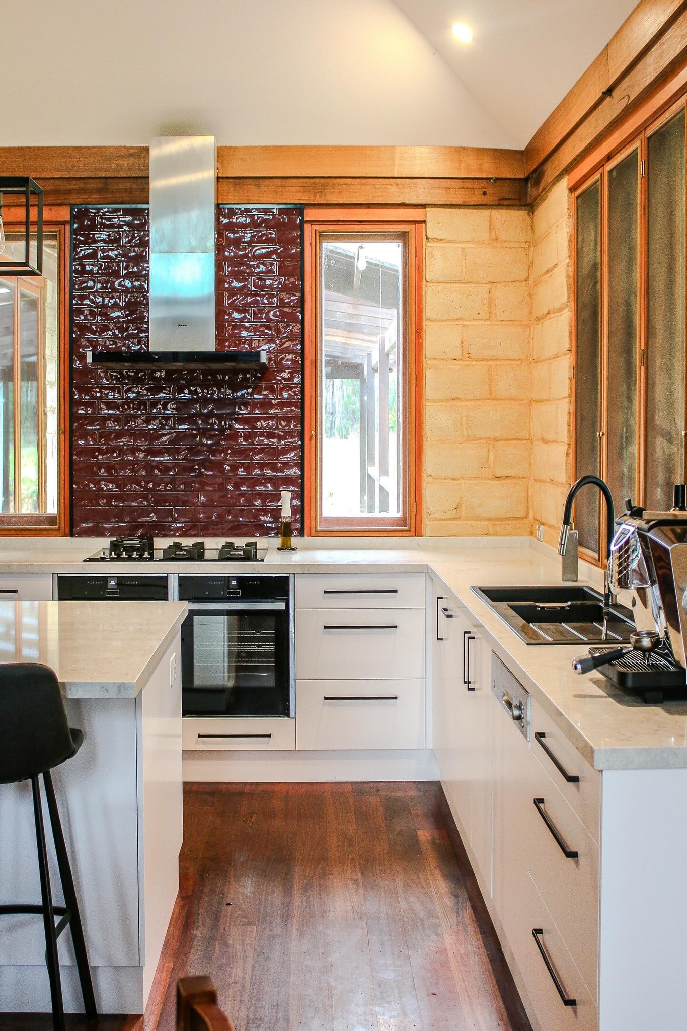 Another Bright and refreshing kitchen we completed at the end of last year!