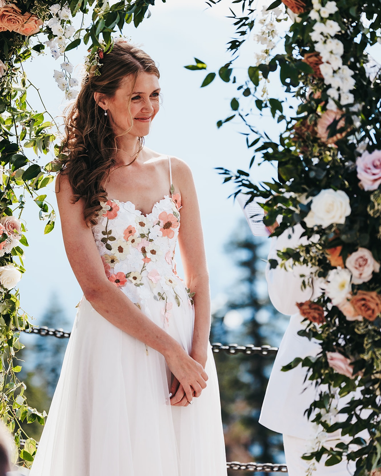 Love in full bloom 🌸
Photo by @vildphotography
Florals by @dreamweaver.florals