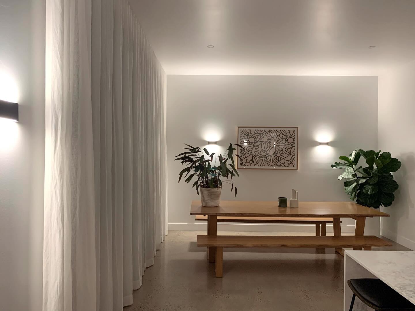 It’s not just about the external look. For me it is also about creating those comfortable, thoughtful, and inviting internal spaces.
#architect #interiordesign #minimalist #interiorlighting