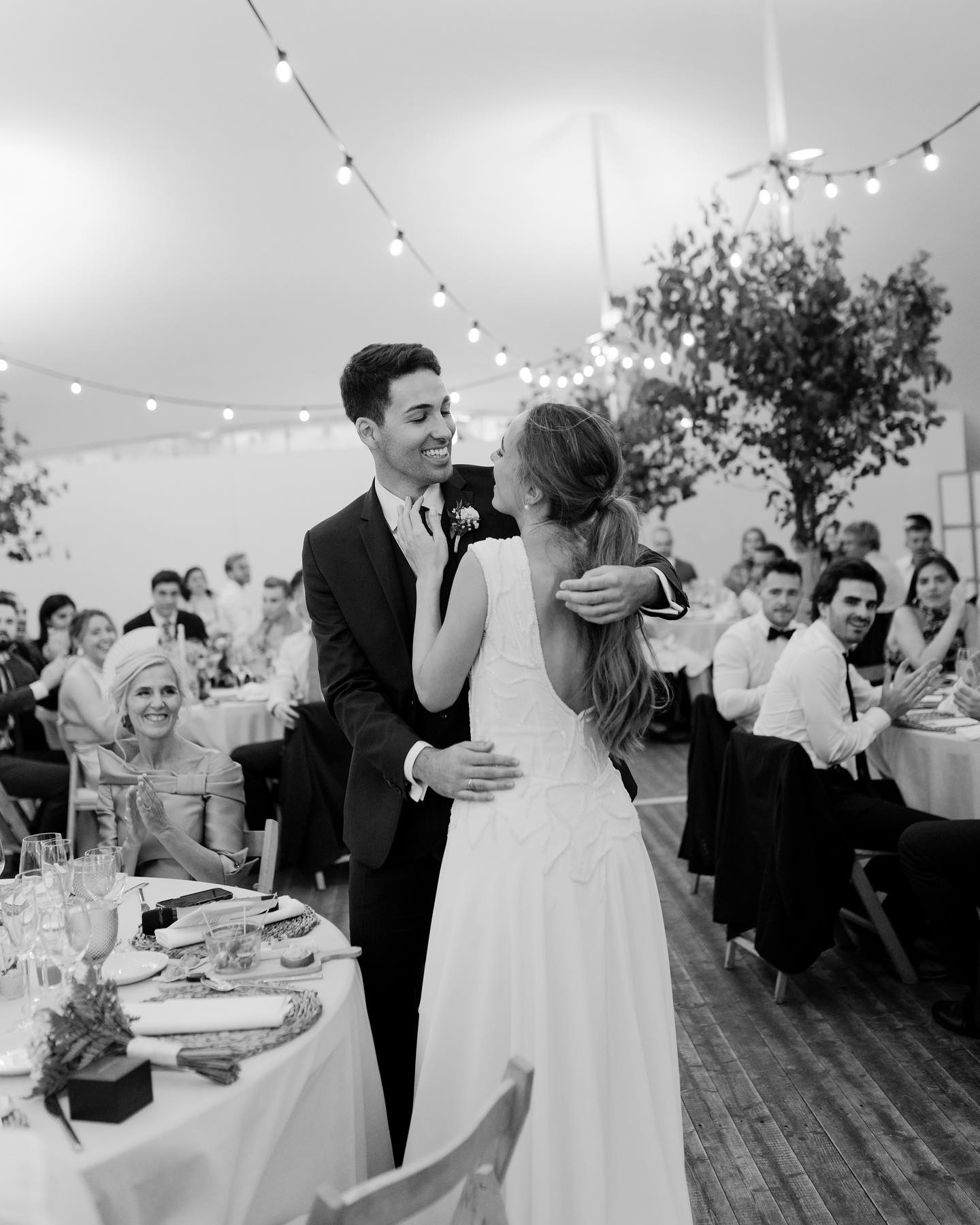 Lo que de verdad importa
@palacio_de_arbaizenea
@reinadebodas
@rawlovefilms
@mahercatering
@isabelzapardiez
@ugaldemoda
@laurabeautyatelier
@reginalomas_estetica
@flowersandeventsbyjosuirizar
@irenehalley_
@orainart_bodas
@nemuxpromusic
@anegerriko
@labahiacreativa
@filipecourt_music
@selfieprint_