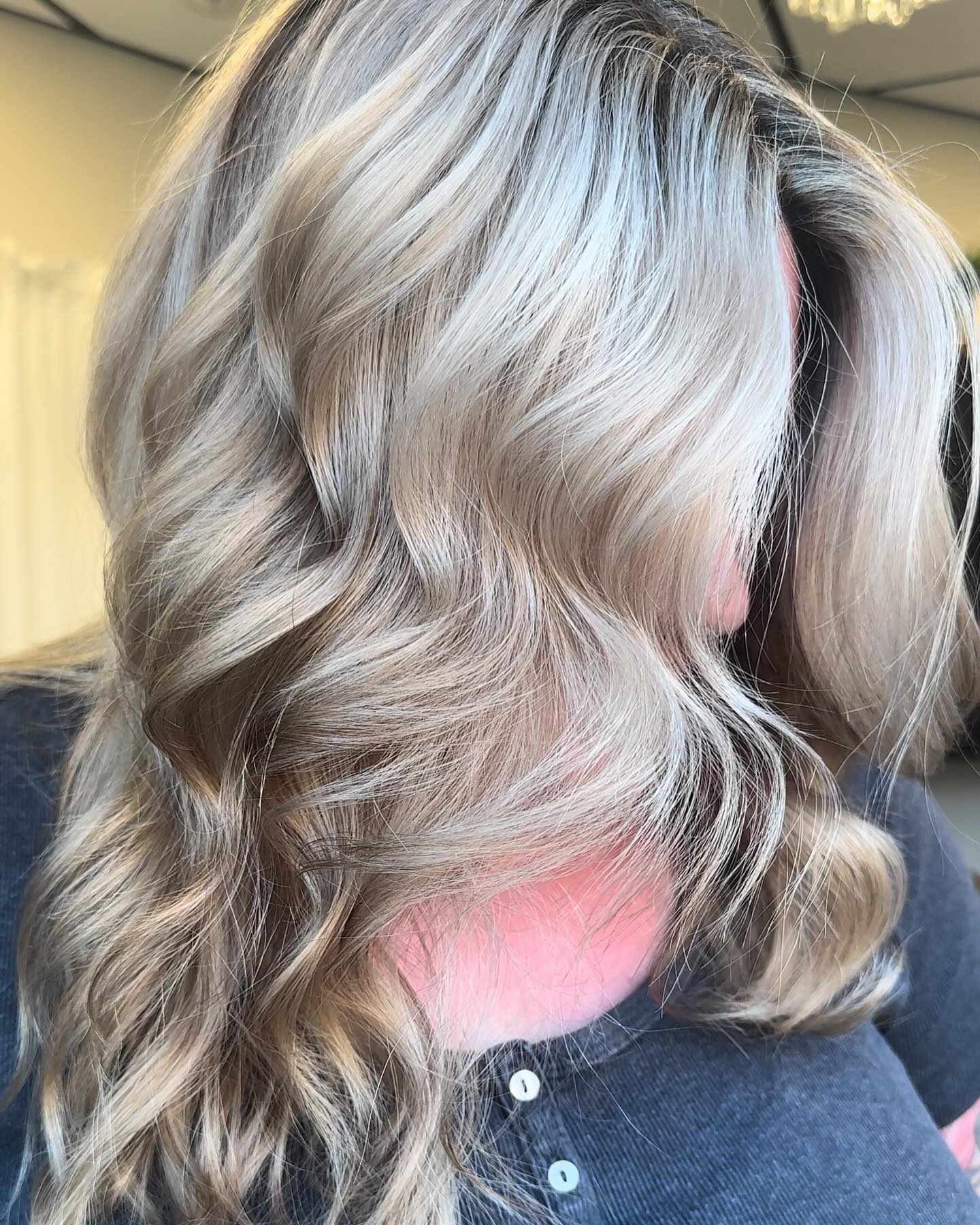 Summer is around the corner, it seems like everyone wants their hair done 🤩
and yes, I used this song 😂💃👏
#ucfhairstylist #winterparkhairstylist
#orlandohair #orlandohairextensions
#winterspringshair #winterparkhair #orlandohairstylist
#orlandobalayage