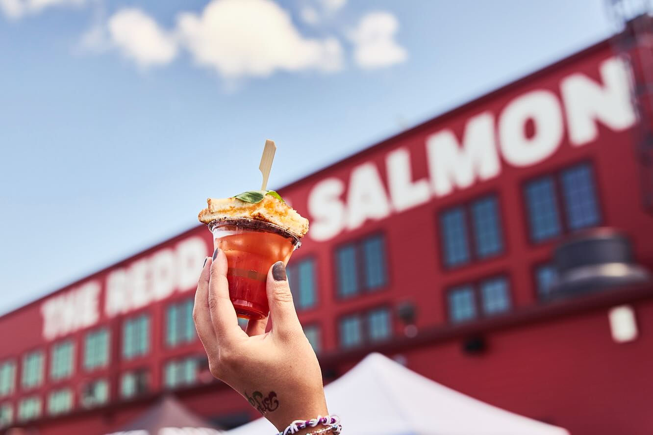 Very excited to be hosting The 8th Annual Bloody Mary Festival - Portland Benefiting @stjohnsfoodshare happens Saturday 9/14.
Enjoy Portland's best Bloody Marys as made by your favorite local bars, restaurants, craft bottled mixes. Taste them all and then vote for your favorite to help crown the winner! Full info in the bio of @thebloodymaryfest.