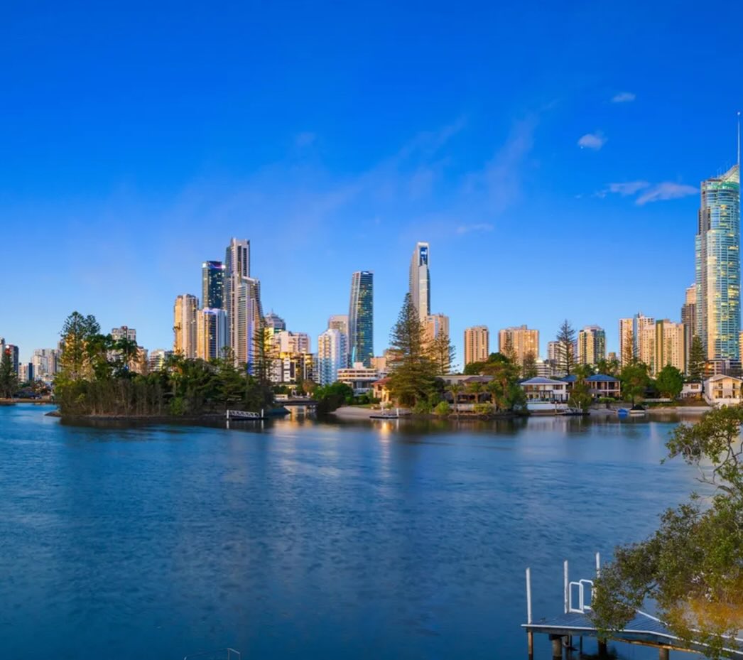 It’s iconic! It’s Isle of Capri and It’s on the market for the first time in 35 years. Do not miss the opportunity to secure one of the last remaining blocks with a true North aspect on arguably the best waterway on the Gold Coast. The location boasts panoramic skyline views of Surfers Paradise and wide water. It is also directly opposite a park for green space and tranquility.
An easy walk to Via Roma shopping precinct and a short drive to the beach. #prestigeproperty #dreamhome #lifestyle #goldcoastliving #luxuryhomes