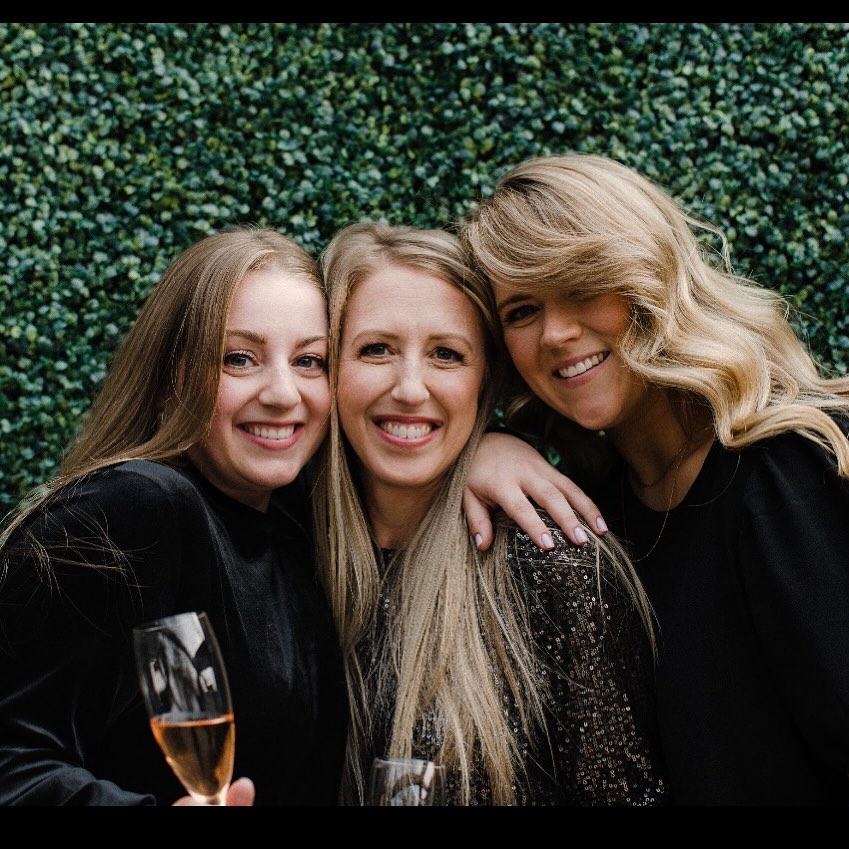 Shoutout to these powerhouse women! They’re the epitome of dedication and excellence, making waves and inspiring others in all facets of life, every single day. Here’s to smashing glass ceilings and achieving greatness together!
#TeamGoals #dreamteamachieved #iwd #internationalwomensday 🌟
📸: @lightandshadowphoto