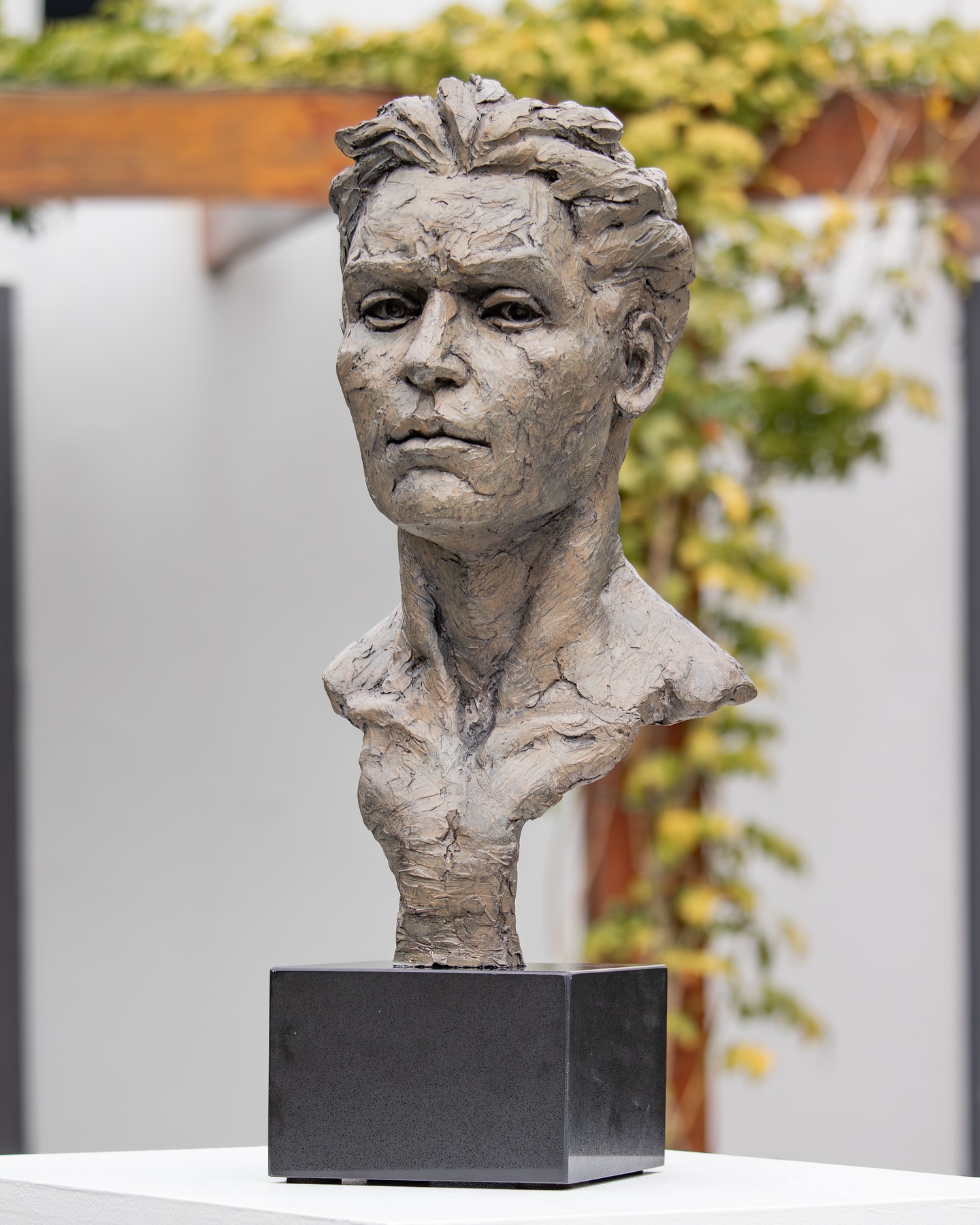 ‘A Timeless Witness to Joy, Sorrow, and Triumph’
The sculpture's gaze is serene yet piercing. His eyes, set deep within the sculpted brow, hold a profound wisdom and a quiet strength—a silent contemplation of human experience. His gaze remains steady and unwavering, a testament to our shared journey.
This universal gaze invites the viewer to connect with the sculpture on a profound level, sharing in the universal experiences of joy, sorrow, and triumph.
Limited edition 1/12. Now Available in gallery.
Send a DM for more information➡️
#sculpt #sculpture #art #resinart #resin #southafricanart #hermanus #internationalshippingavailable #decor