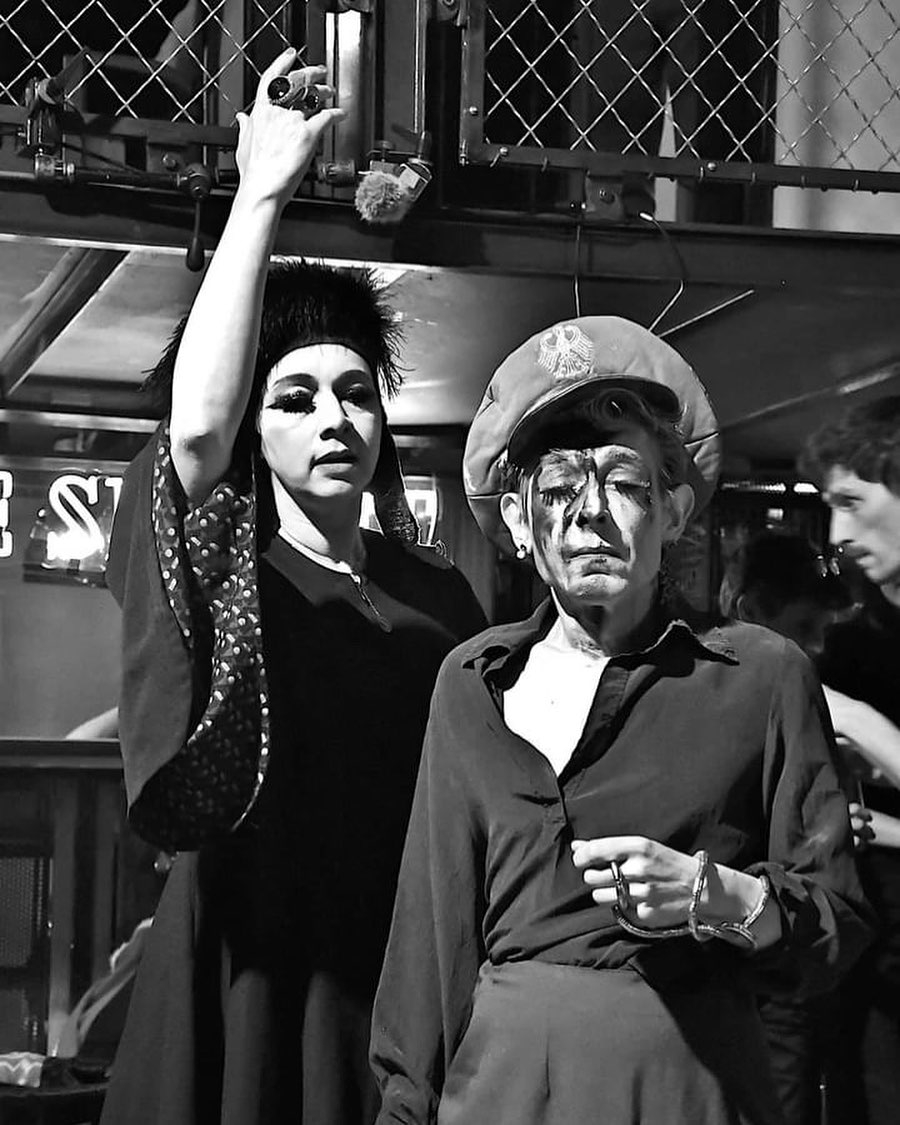 ✨Et c’est parti pour 4 jours de cabaret au @printempsdescomediensmtp avec la famille du @cabaret.lesecret secret 💋🫶🏻💅🏻🕺💃
Merci @monsieur_k_et_cie 😘😘😘