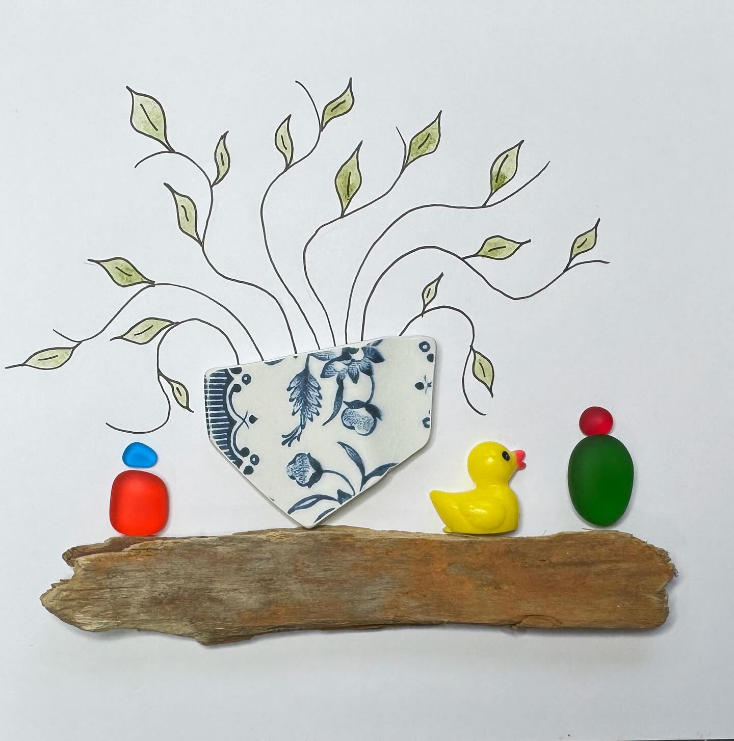 Bathroom shelf - duck, bottles and plant. 🪴🦆🧴#seaglass #bathroom #duck