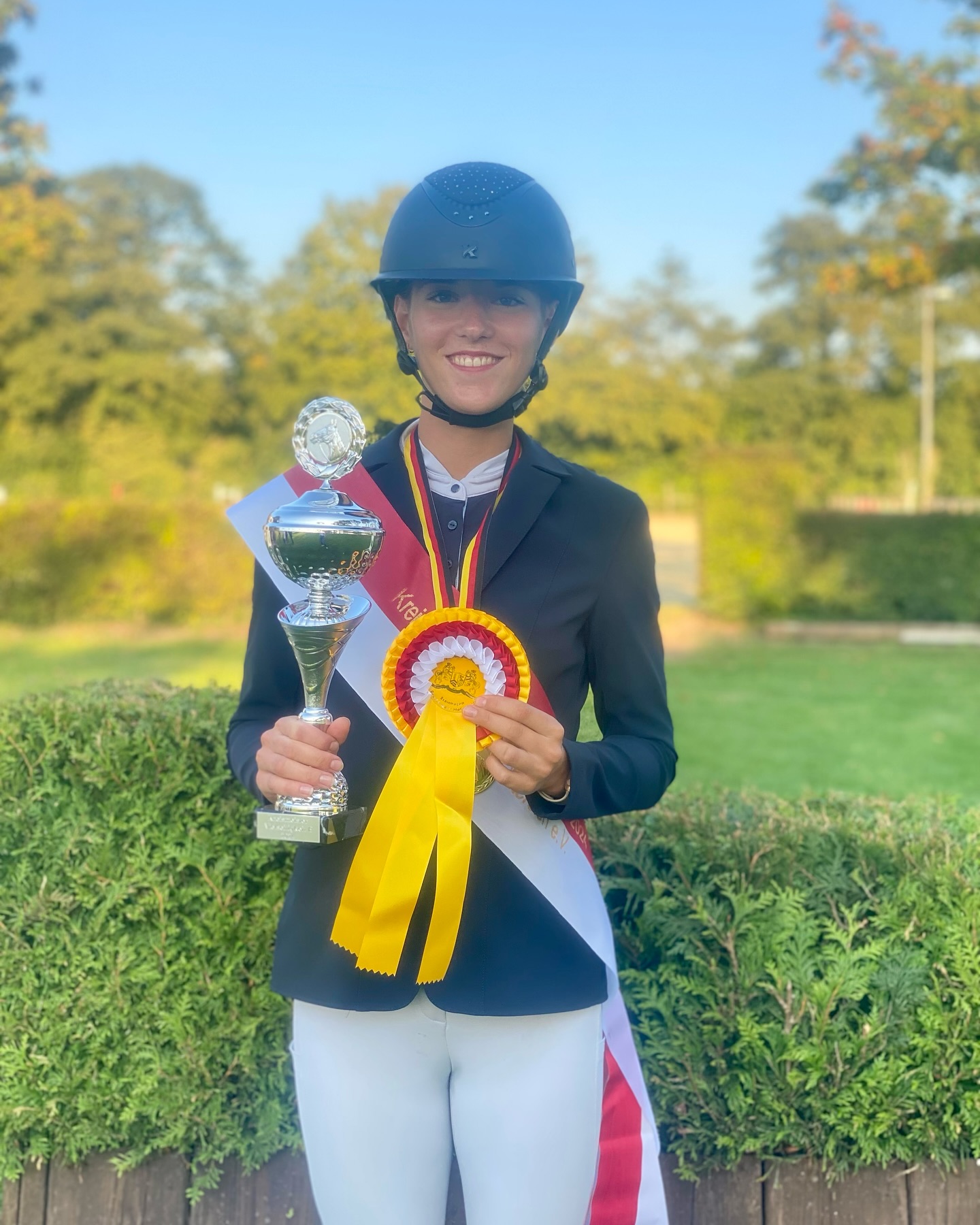 Wir gratulieren unserer Kreismeisterin Annika mit ihrem Verdano ganz herzlich zu diesem Erfolg in der Vielseitigkeit VE in Steinhagen 🥇🏆