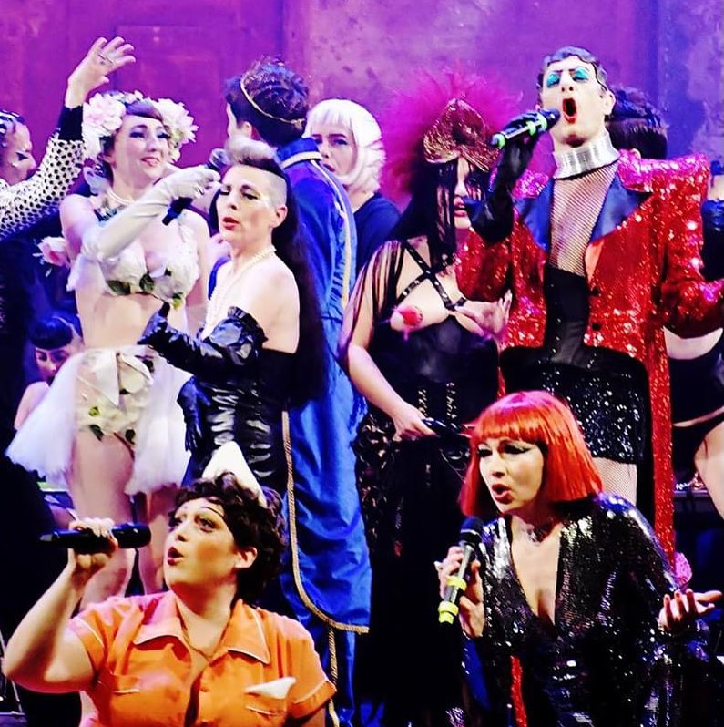 Quelle chance de vivre ces folies artistiques et de partager ces moments d’humanité exceptionnels !
💋@monsieur_k_et_cie 💋
@labarbichette.cabaret
@letheatredelatelier
Photo @monsieur.gac