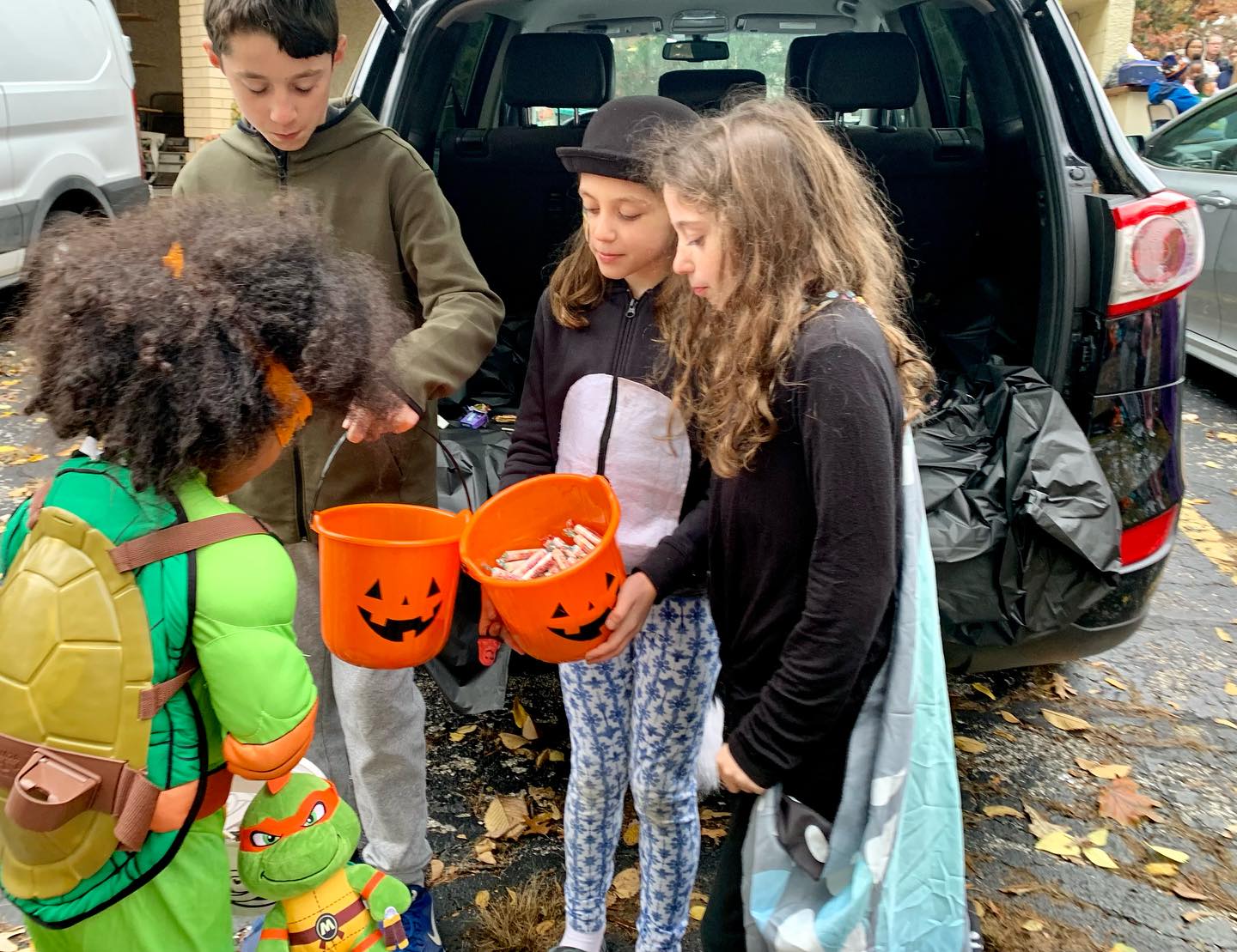 Amazing day @unityofoakpark for Trunk or Treat #community #oakpark 👻🎃