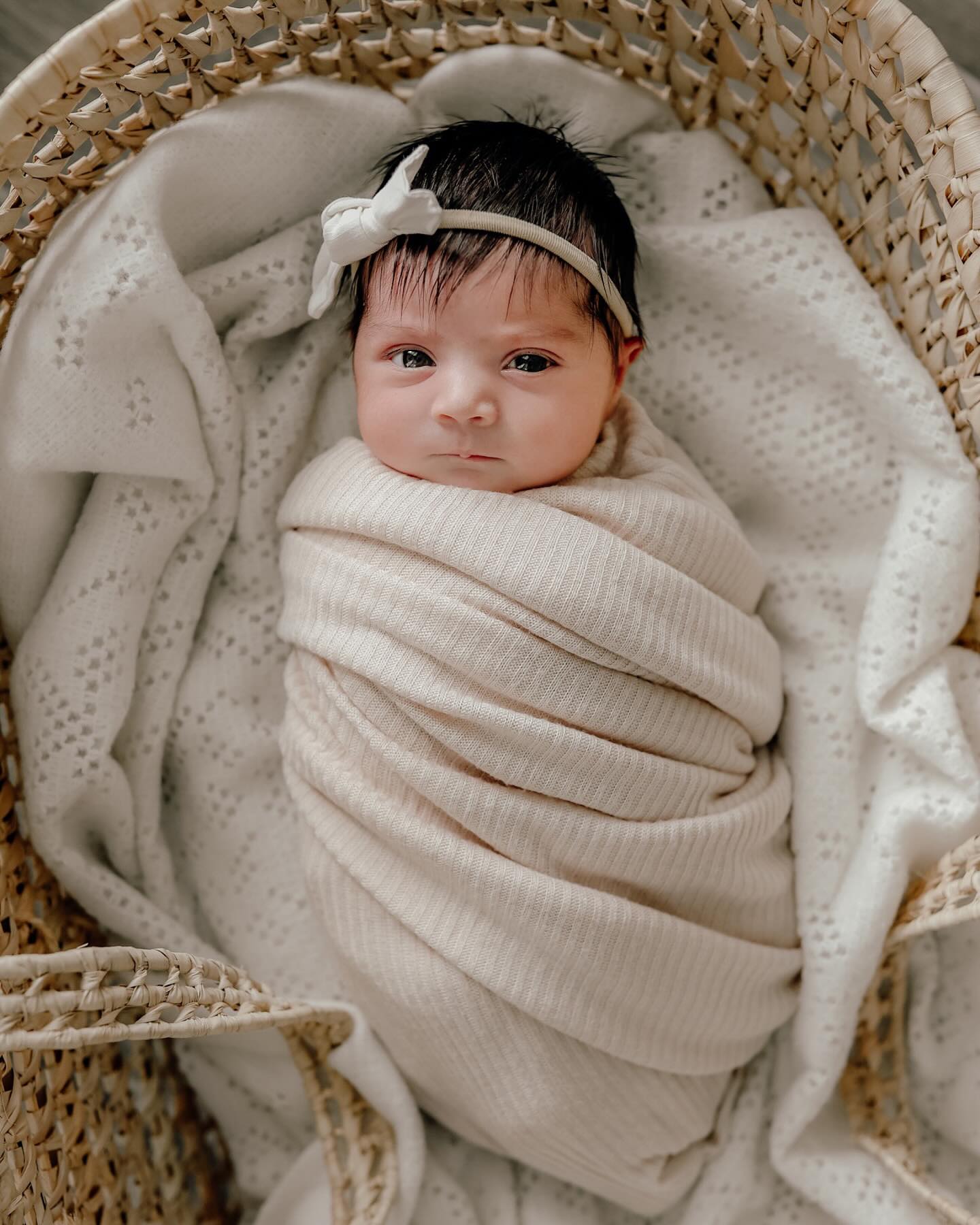 Loved spending last Sunday morning with this sweet little girl. She wanted to stay awake soooo badly, and was so good that I didn’t even mind. We wanted a few sleepy pictures too, so mom finally got her to sleep and she was just a precious angel. 🥹
You can never, and I mean NEVER, predict what your baby will do during a newborn session, but this is a reminder that that’s okay. And we’ll go with the flow. 🤍
#neworleansphotographer #neworleansnewbornphotographer #nolaphotographer #nolanewbornphotographer #inhomenewbornsession #hattiesburgphotographer #hattiesburgmsphotographer #hattiesburgnewbornphotographer #mississippiphotographer #mississippinewbornphotographer #newbornphotoshoot #newbornphotographer