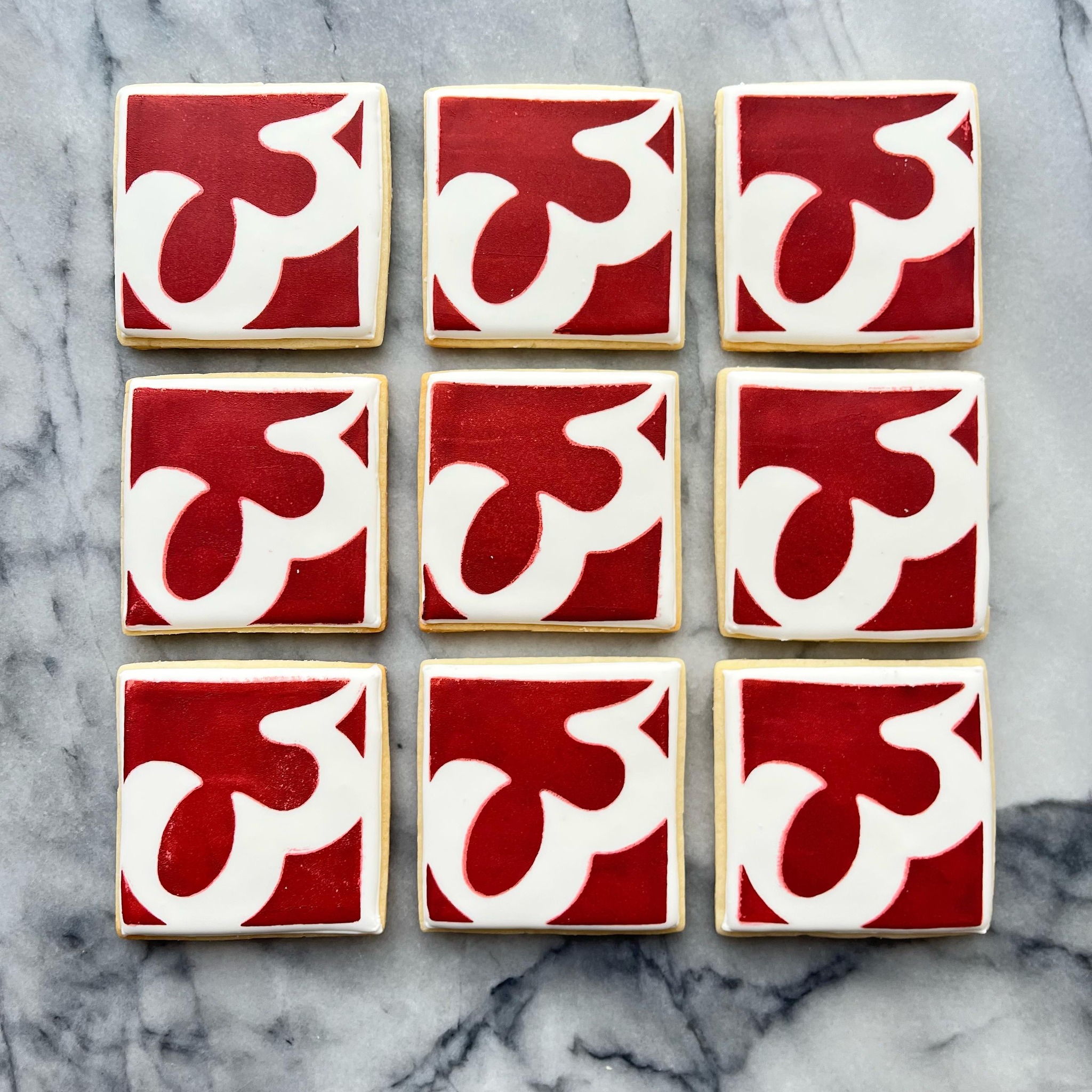 โGet a dub with 3 dub!โ โข๏ธยฉ๏ธ
For the law office of 3 W! ๐จ๐ปโ๐ผ
Slogan made up by me ๐
.
.
#royalicingcookies #longbeachcookies #cookiedecorator #cookiedecorating #decoratedcookies #customcookies #cookies #longbeach #longbeachca