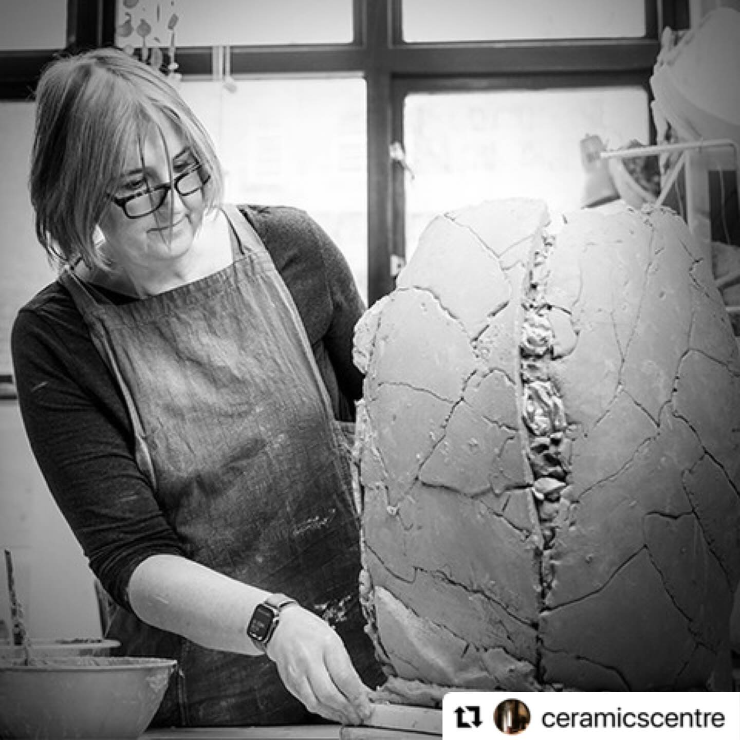 #Repost @ceramicscentre
・・・
New Members of the Craft Potters Association
Until Saturday 17th August 2024
Contemporary Ceramics, 63 Great Russell St, WC1B 3BF
Introducing Kate Windibank.
“My work is inspired by the forms and textures of landscape and natural objects, but the concept behind the work is very much based on the human experience: The outer shell we build up to protect ourselves, the persona we project to the outside world and the truth of ourselves that we hide deep inside, which may actually be the most interesting and beautiful part of us.” @firedthings
With Marina Bauguil, Daniel Chau, Moira Goodall, Björk Haraldsdóttir, Paul James, Jaeeun Kim, John MacKenzie, Ania Perkowska, Birgit Pohl, Amanda-Sue Rope, Jessica Thorn and Kate Windibank.
•
•
•
Photo by @neil_cannon_photographer
#sculpture
#art
#ukartist
#sculpturalvessel
#newwork
#firedthings
#katewindibankart
#ceramics
#ceramicart
#ceramica
#céramique
#contemporaryceramics
#contemporarysculpture
#contemporarycraft
#interiordesign
#interiorbeauty
#naturedesign
#sculpture
#art
#wabisabi
#clay
#陶芸
#digswellarts
#ccdirectory
#craftpottersassociation