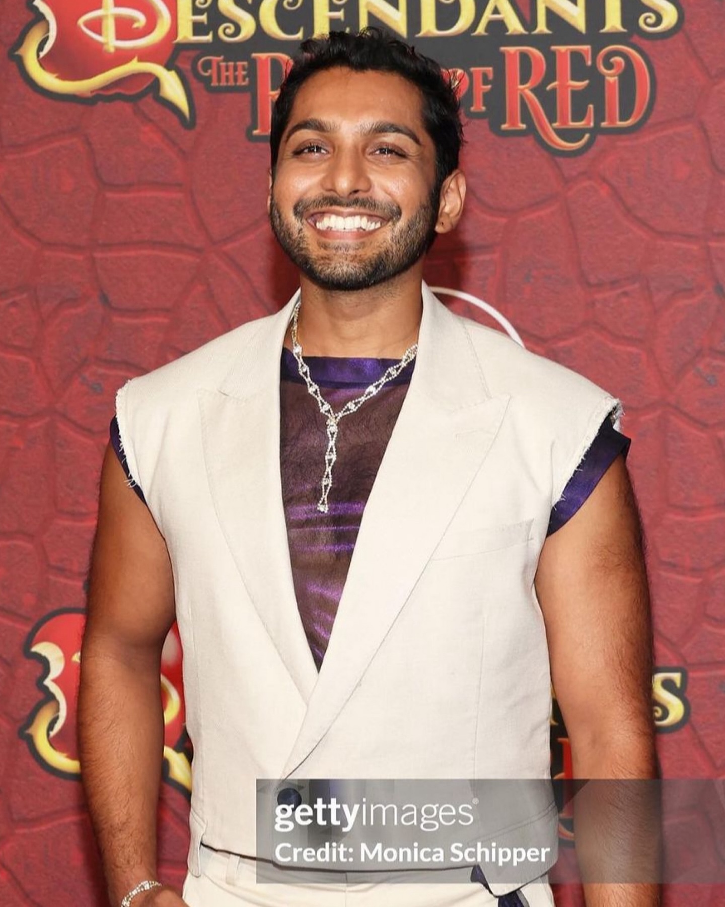 Styled and created this custom look for Levin’s premiere in LA for the new Descendants movie. So happy with how this turned out. (You wouldn’t even know he’s older Aladdin in the film. 😉)
#disneyDescendants #disneyPlus #millenialsOnADisneyRedCarpet