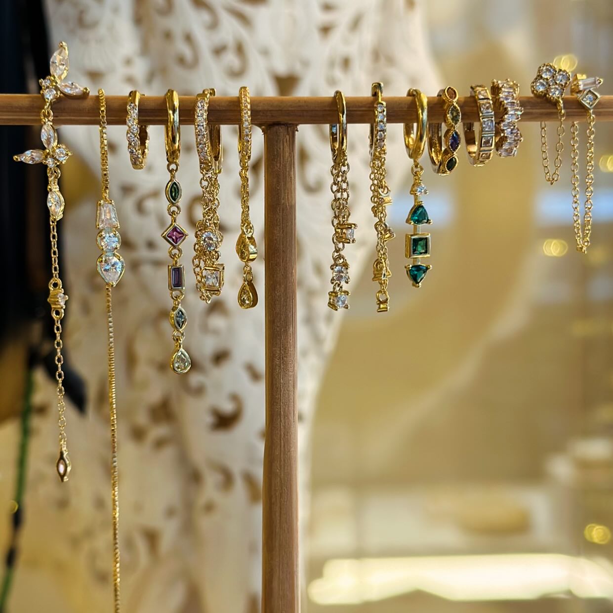 ☀️Amazing Single Loop
✨Retrouvez toutes nos boucles en boutique
Du mardi au samedi 11h 18h30 Le dimanche 15h 18h☀️
Et sur Rendez-vous ✨✨