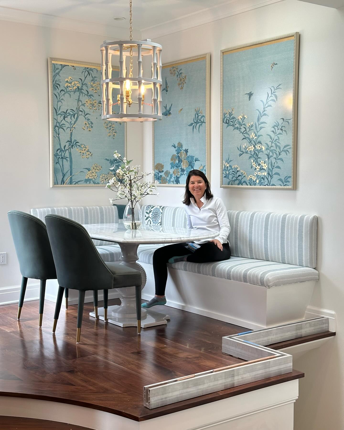 Happy Friday! We just received this photo from our Boston Client with the note, “Couldn’t be happier!! Thank you!! 😊” That’s what it's all about! So beautiful! Custom table and chandelier by @dunesandduchess custom banquette by @makkasdrapery custom design by @lmtdesign #interiordesign #bostoninteriordesign #customdesign