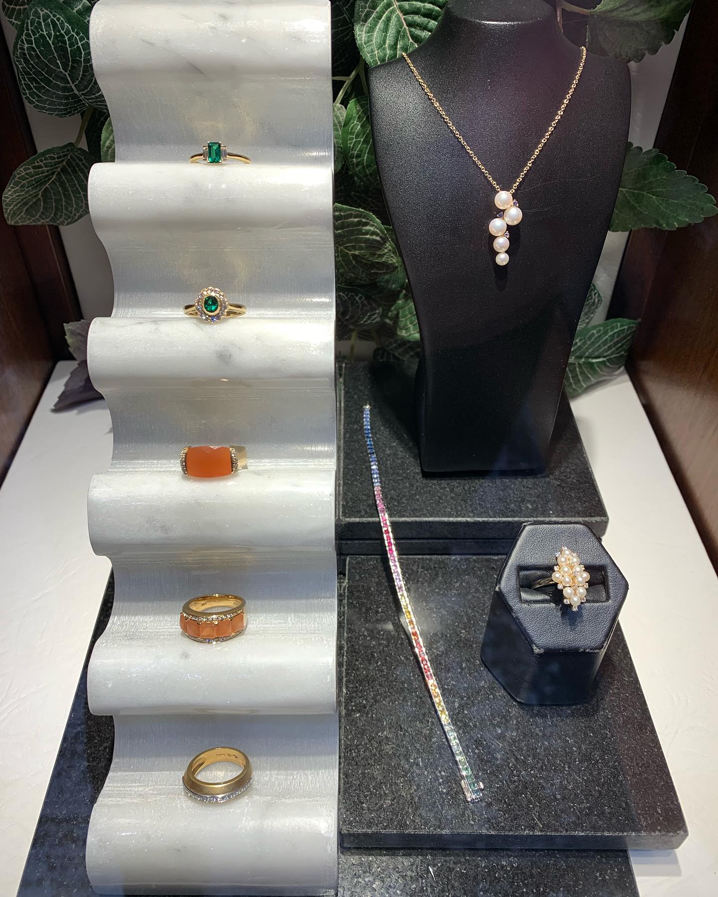 It seems that we blinked and all of a sudden we are nearly half way through March!!
The start of 2024 has been exceptionally busy. Lots of really exciting new bespoke pieces and remodelling work. And we mustn’t forget wedding rings!
We have also been rethinking our jewellery display in our cabinets to show off the pops of coloured gemstones, yellow gold and pearls.
The large white wavy marble ring displays are @jonathanadler Ripple Bookends.
The black marble base boards and risers are @gardentradingcompany black marble placemats and coasters.
Now our other display is looking a bit tatty - need to get an order in with @tjdcgroup.
More jewellery related post to follow next week…..
Meanwhile, Hope you all have a lovely weekend.
#mundieandson #glasgowjeweller