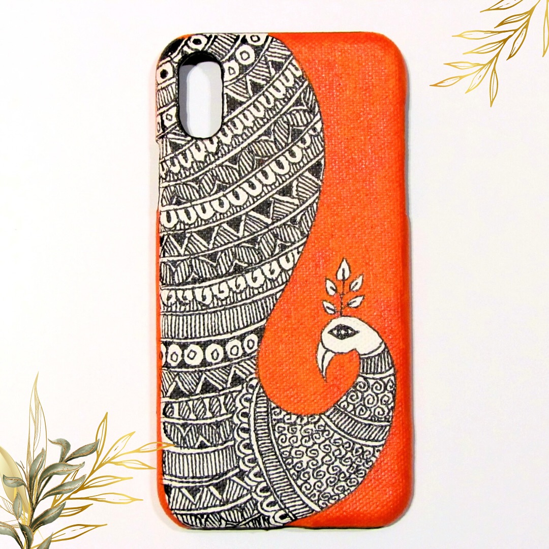 Vivid lines, vibrant colors, and a touch of magic. This handpainted Madhubani phone case isn’t just an accessory, it’s a piece of art you can carry with you. Every brushstroke whispers tales of ancient folklore and celebrates craftsmanship passed down through generations. ✨
#SupportArtisans #ConsciousConsumer #MadhubaniLove