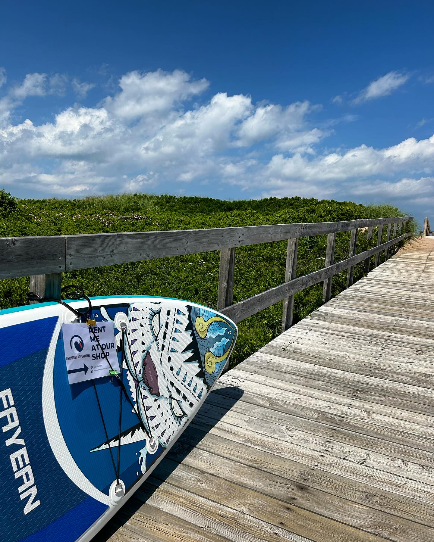 ‼️Did you know we rent paddle boards on the beach side as well as the bay. Paddling the Merb on a sunny day with your toes dipped in the water is a great way to cool off.