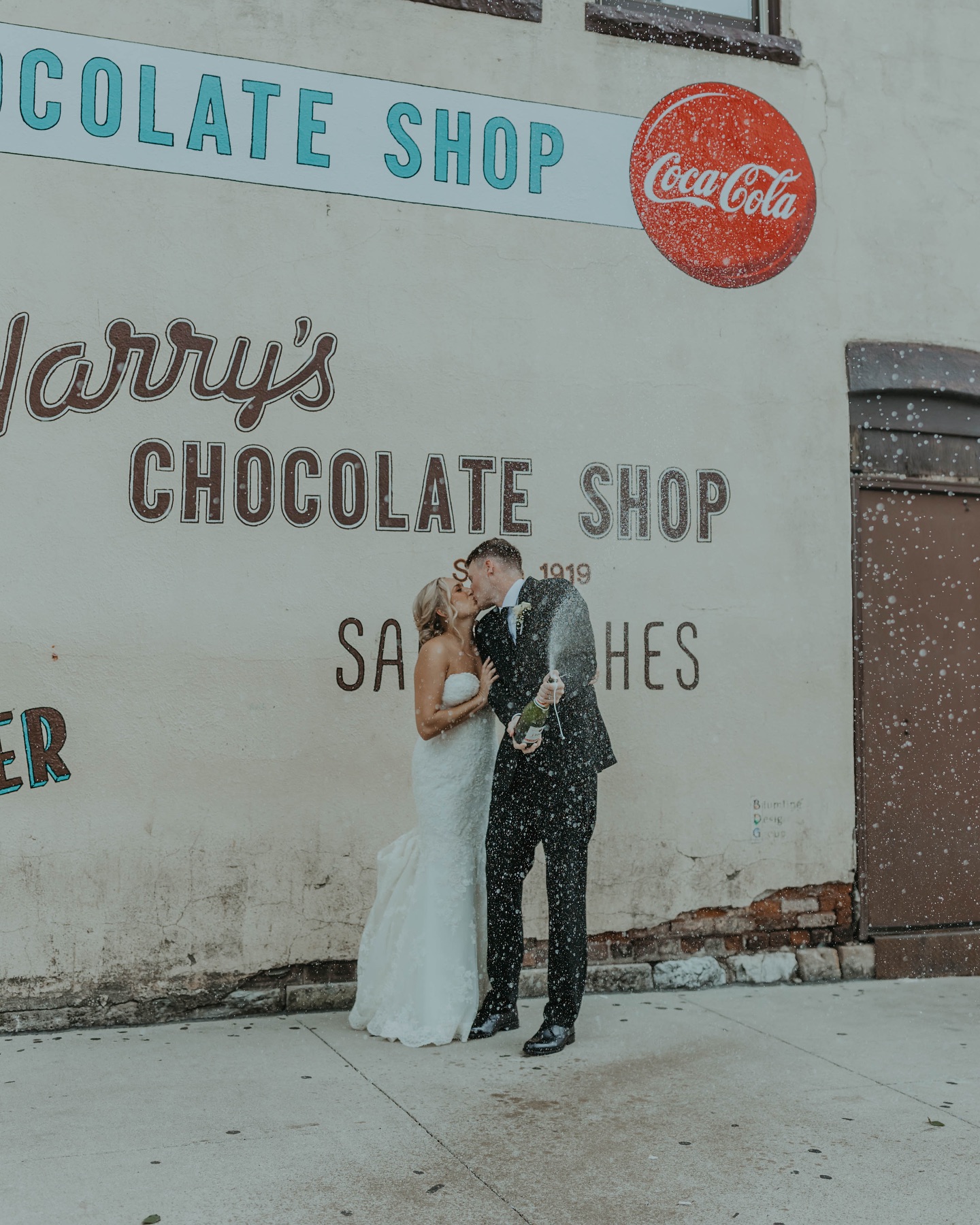 The Eby’s✨
Their anniversary is so close, so it only felt right to post some wedding photos. I loved working with this couple so much. I am so excited to party with them again in August at another friends wedding!!!🎉
Are you team IU or Purdue? This wedding was so much fun and at Purdue, so IU fans don’t come at me 😅🫶🏻🩷
#purdue #wedding #weddingphotographer #indiana #indianawedding #indianaphotographer #bride #groom #summerwedding #travelphotographer #weddingphotography #weddingday