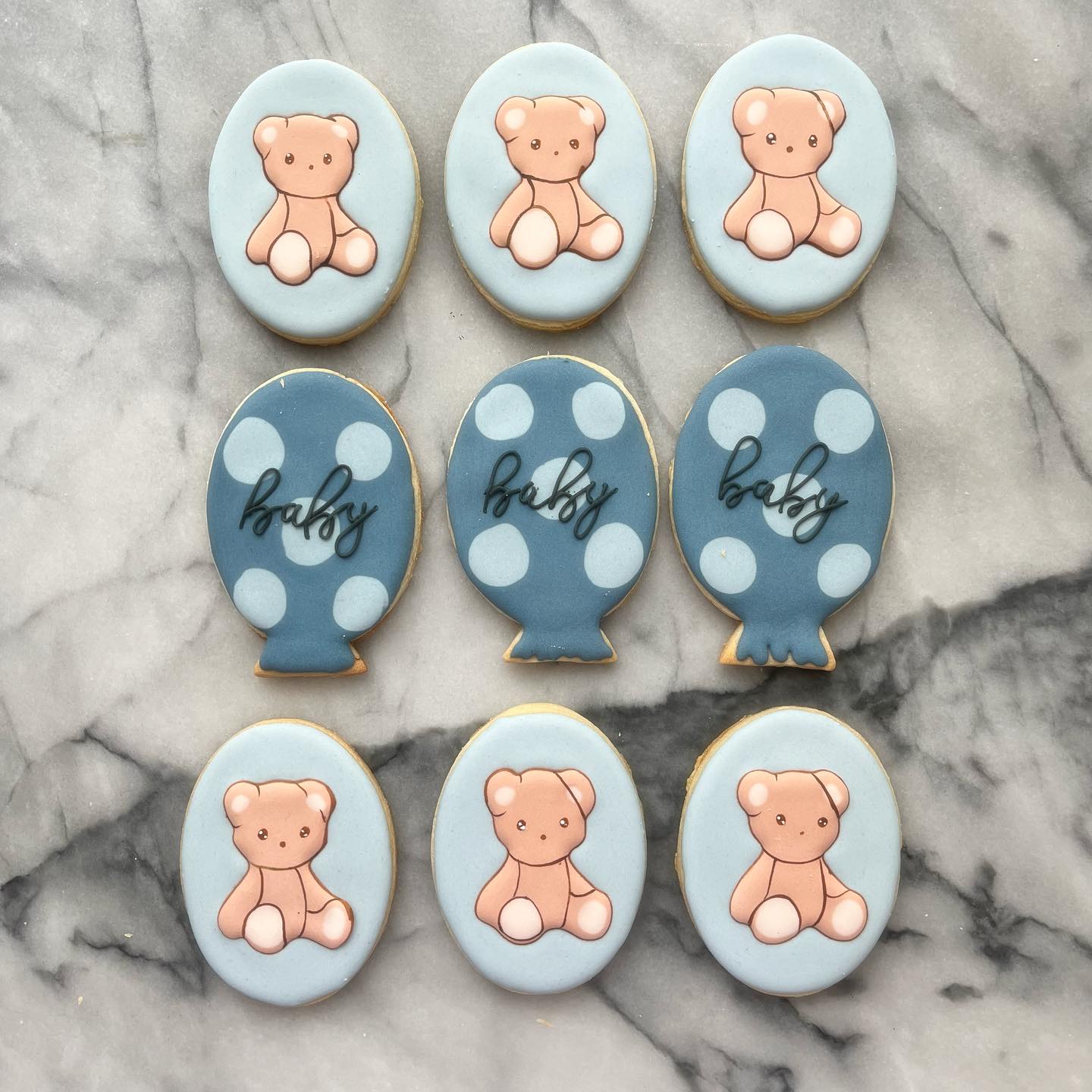 ๐ป
.
.
#royalicingcookies #longbeachcookies #cookiedecorator #cookiedecorating #decoratedcookies #customcookies #cookies #longbeach #longbeachca
