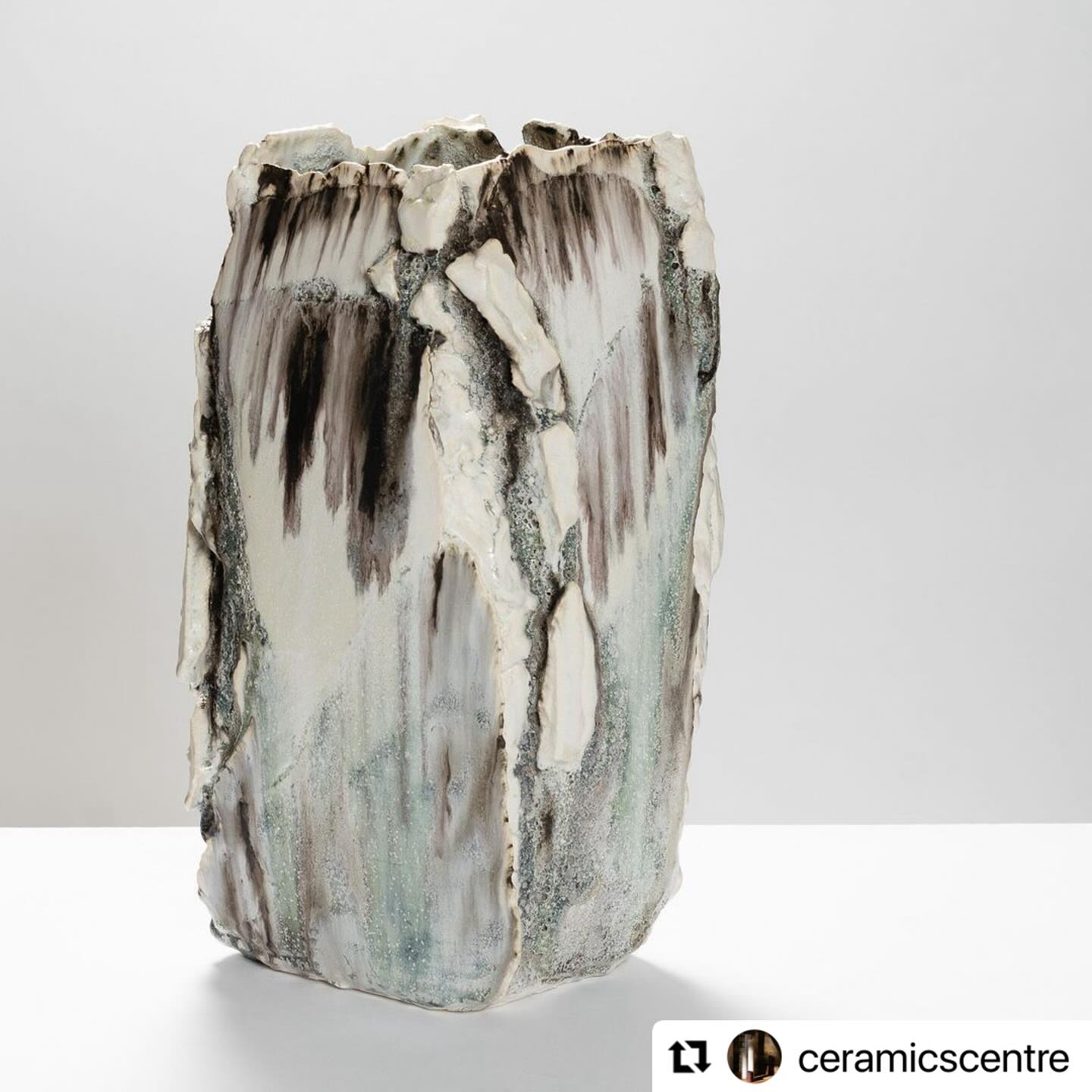 #Repost @ceramicscentre
・・・
New Members of the Craft Potters Association
Until Saturday 17th August 2024
Contemporary Ceramics, 63 Great Russell St, WC1B 3BF
Introducing Kate Windibank.
“My work is inspired by the forms and textures of landscape and natural objects, but the concept behind the work is very much based on the human experience: The outer shell we build up to protect ourselves, the persona we project to the outside world and the truth of ourselves that we hide deep inside, which may actually be the most interesting and beautiful part of us.” @firedthings
With Marina Bauguil, Daniel Chau, Moira Goodall, Björk Haraldsdóttir, Paul James, Jaeeun Kim, John MacKenzie, Ania Perkowska, Birgit Pohl, Amanda-Sue Rope, Jessica Thorn and Kate Windibank.
•
•
•
#sculpture
#art
#ukartist
#sculpturalvessel
#newwork
#firedthings
#katewindibankart
#ceramics
#ceramicart
#ceramica
#céramique
#contemporaryceramics
#contemporarysculpture
#contemporarycraft
#interiordesign
#interiorbeauty
#naturedesign
#sculpture
#art
#wabisabi
#clay
#陶芸
#digswellarts
#ccdirectory
#craftpottersassociation