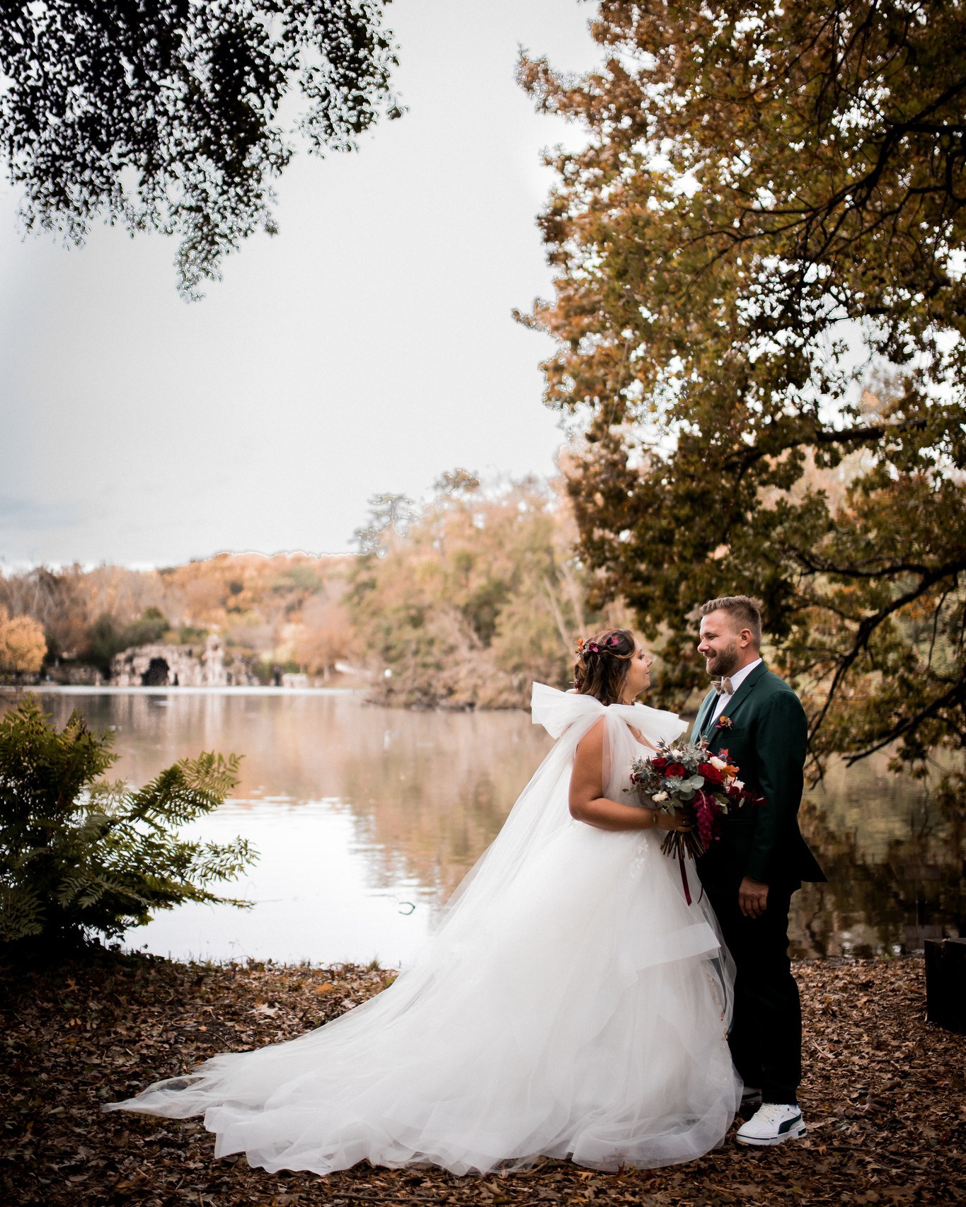 “ Once Upon a Time…” 💭
Plongez dans l'univers magique de "Once Upon a Time", l'union féérique d'Aurore & Emerick, empreinte d'amour et de magie. Une atmosphère automnale chaleureuse, qui a enchanté chaque invité, leur offrant une expérience mémorable et émouvante. 🧡
Avec la super team
@sarahgourvil_wedding
@mimie.sweeties
@domaine_le_herre
@letempsdunefleur
#mariage #wedding #love #weddingday #amour #couple #weddingplanner #weddinginspiration
