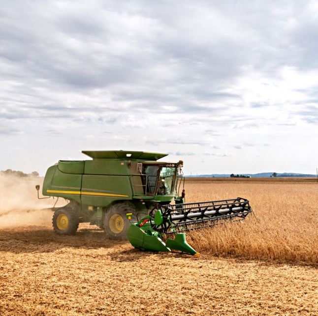 The dedicated individuals in the ag industry work nonstop to grow food for the world. They prioritize animal care, stewardship of the land, production of safe, wholesome food & care for their employees & communities. Thank you, farmers & ranchers.