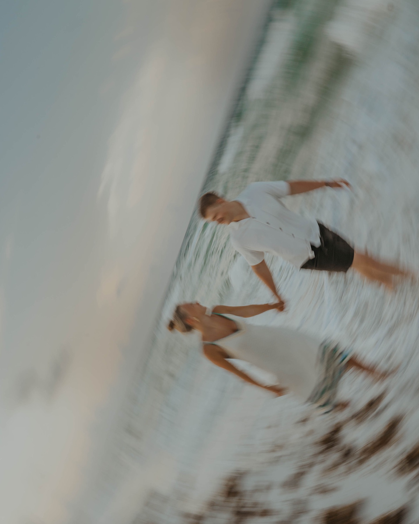 A Florida sunrise 🌅 🌴🌊
#florida #photographer #30a #30aphotographer #couplesgoals #coupleshoot #couplesphotography #travelphotographer #indianaphotographer #photoshoot #photography #beach #sunrise #sunrisephotography #sunrisephotoshoot #beachphotography #beachvibes