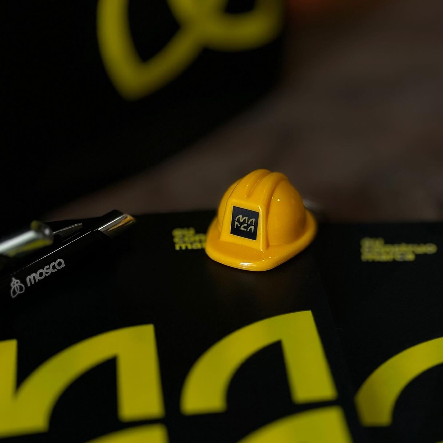 O segundo dia já começou!
A Agência Mosca é idealizadora da Imersão Presencial Construtores de Marca! @euconstruomarca 🚧
Andrea, Mayer e Paulo se juntaram à outros grandes nomes no que diz respeito a construção de marca em nossa cidade, e estão entregando ouro por aqui.
Siga @euconstruomarca para ficar conferir tudo que está rolando por aqui, e quem sabe, participar conosco da próxima edição! 😍♥️🪰
#AgenciaMosca #ConstrutoresDeMarca #MarcaPropria #IdentidadeVisual #Branding #Design #MarcaPessoal #Estrategia #Empresa #Empresario #Empreender #Empreendedorismo