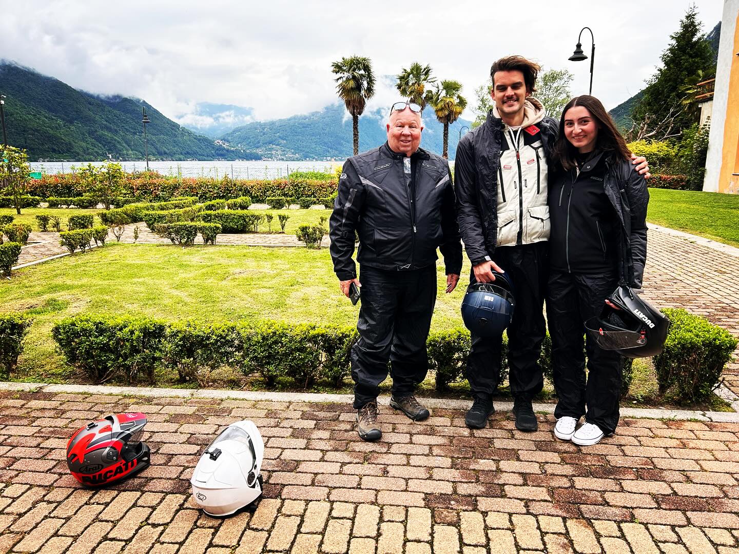The last Summer we had some little rain. But it never stopped us.
#lakecomo #lakecomomotorbike #motorcycle #motorcycletouring