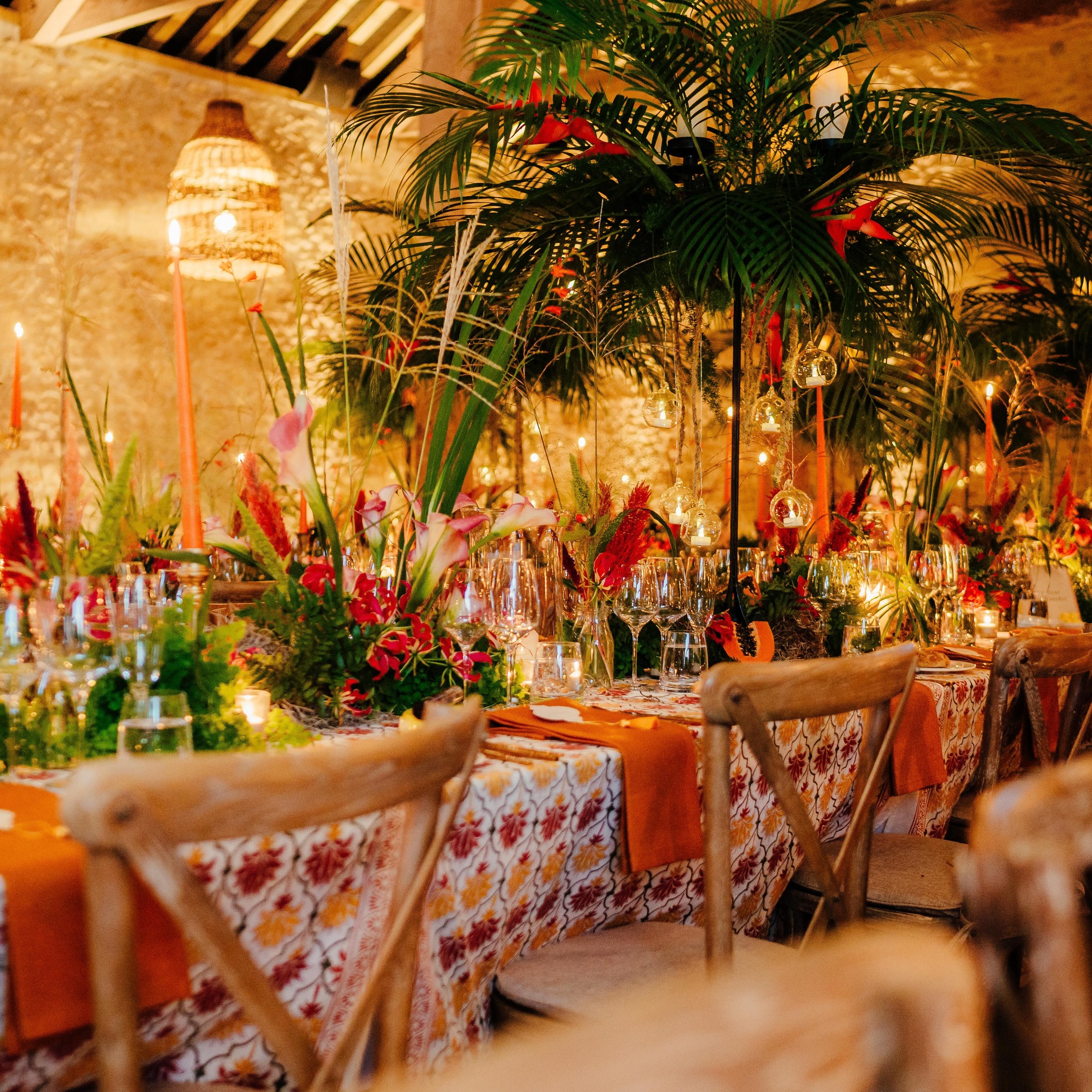 We brought Havana vibes to Dorset for this party 🎈
Image captured by @angelawardbrown
#partyinspiration #partyinspo #havanaparty @maisonmargauxltd #partyplanner #londonpartyplanner #twickenhampartyplanner #eventplanners #twickenhamevents #partydesigner #partydecoration