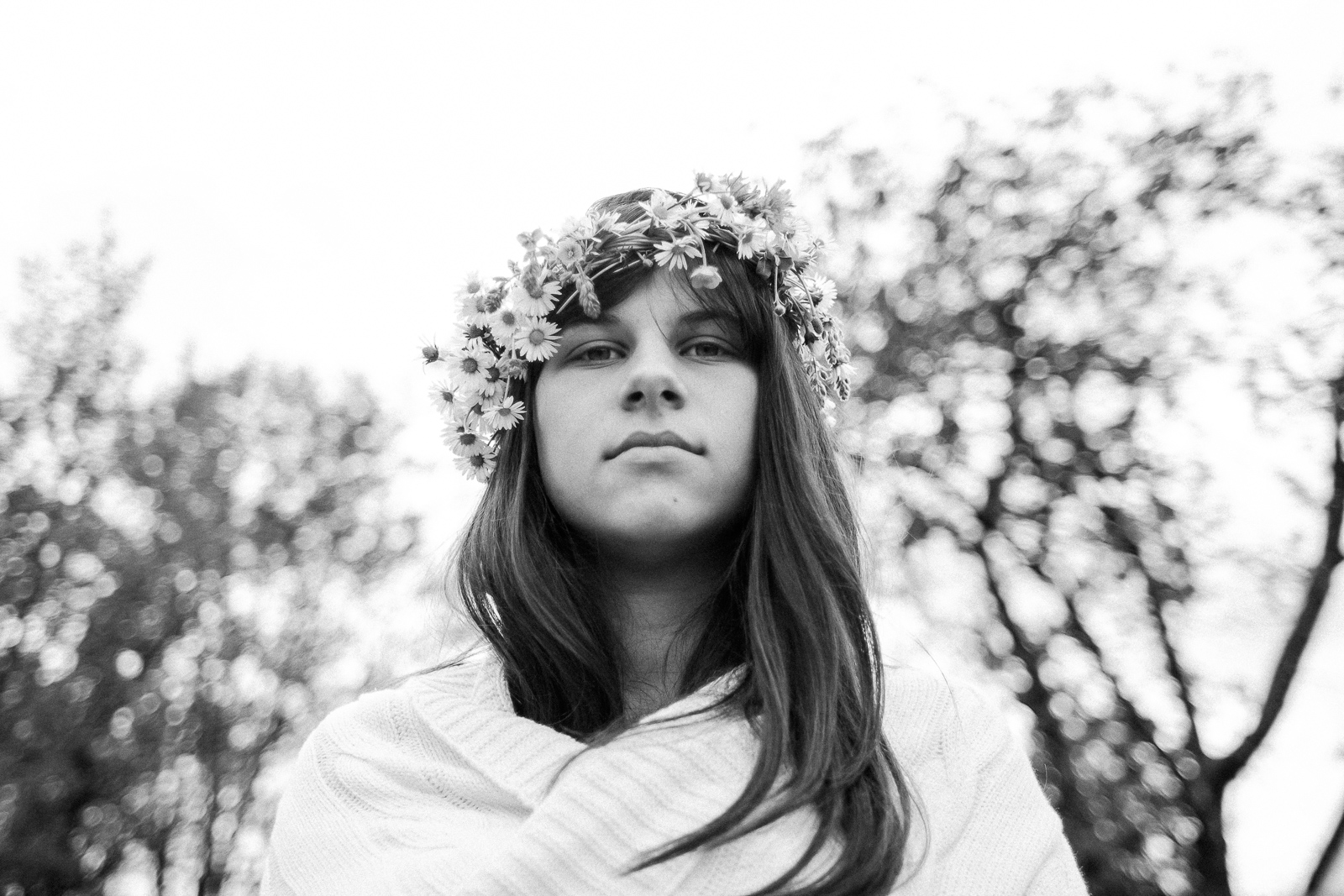 An old photosession I did a while ago for somebody very very close to my heart 🤍@teodora.byrzeva
I've always loved experimenting with photography and this is a typical example of that. I especially loved doing whimsical and flower themed sessions and have always been thoroughly inspired by nature. Come to think of it, I would love to do a contemporary version of a flowery/feminine photo session. Perhaps an idea for next spring? 🌻
.
.
.
#brentwoodphotographer #brentwoodessexphotographer #essexphotographer #essexwomen #essexcounty #essexsmallbiz #essexsmallbuisness #womanownedbiz #ukwomeninbusiness #crazyloveandwildkisses #dirtybootsmessyhair #cambridgephotographer #cambridgefamilyphotographer #cambridgefamilyportraits #cambridgeportraits #chelmsfordfamilyphotography #chelmsfordportraitphotographer #colchesteressex #colchesterportraitphotographer #ukportraitphotographers